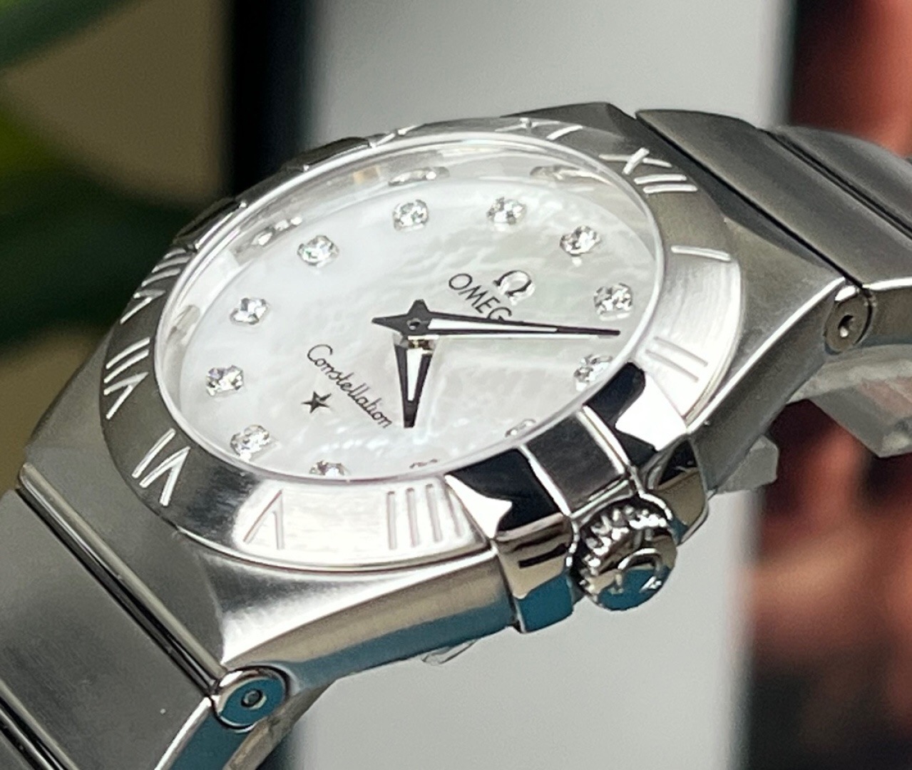 Omega 123.10.27.60.55.001 detail 1