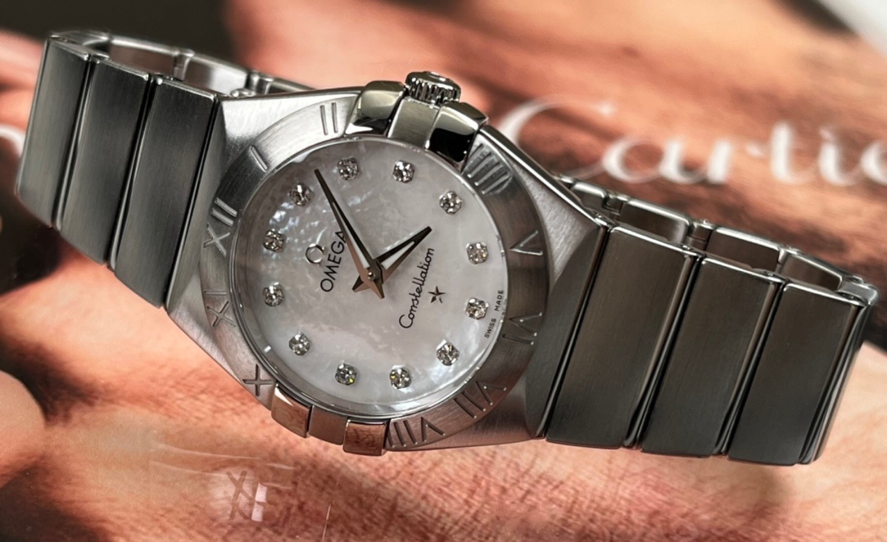 Omega 123.10.27.60.55.001 detail 4