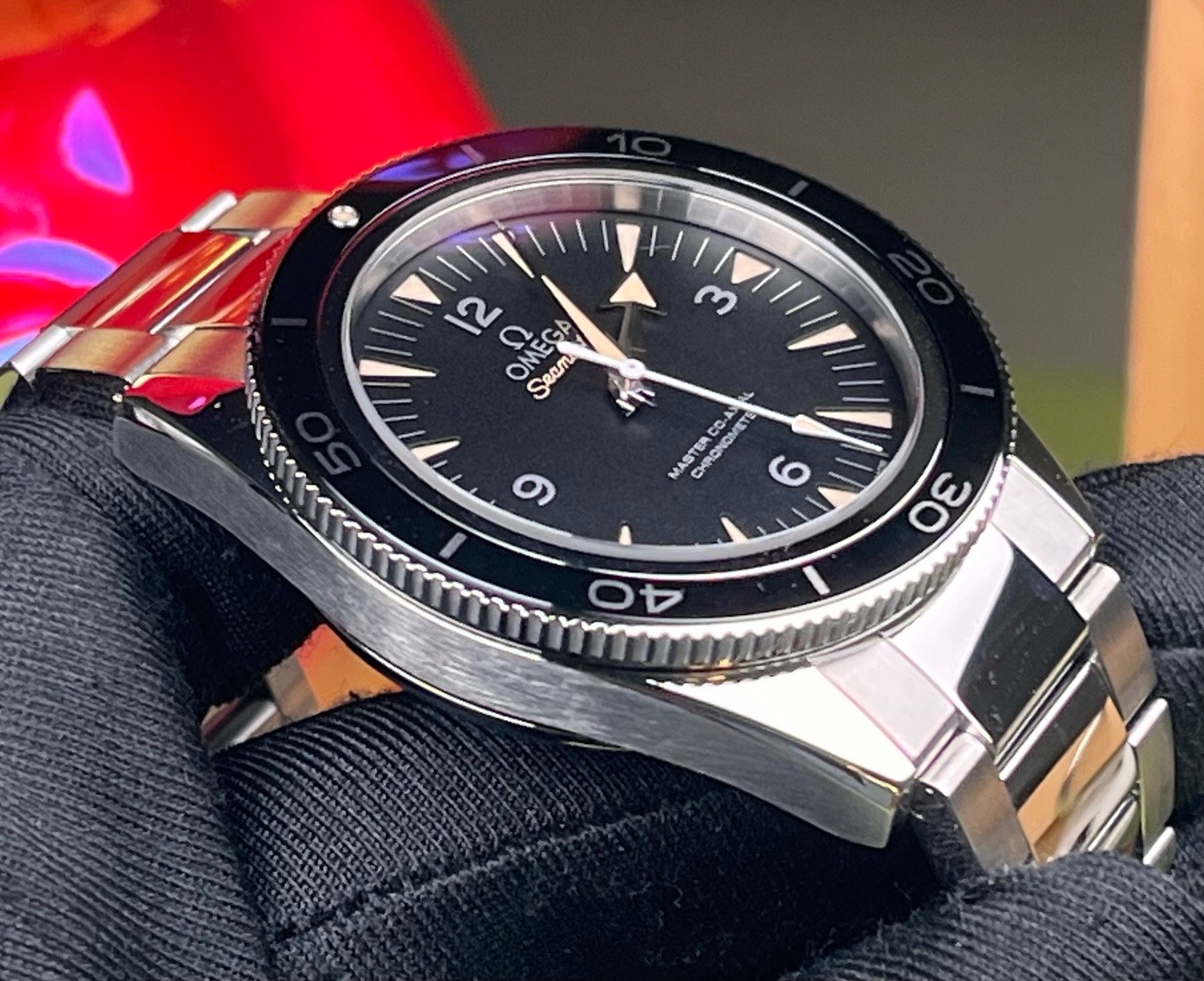 Omega 233.30.41.21.01.001 detail 3