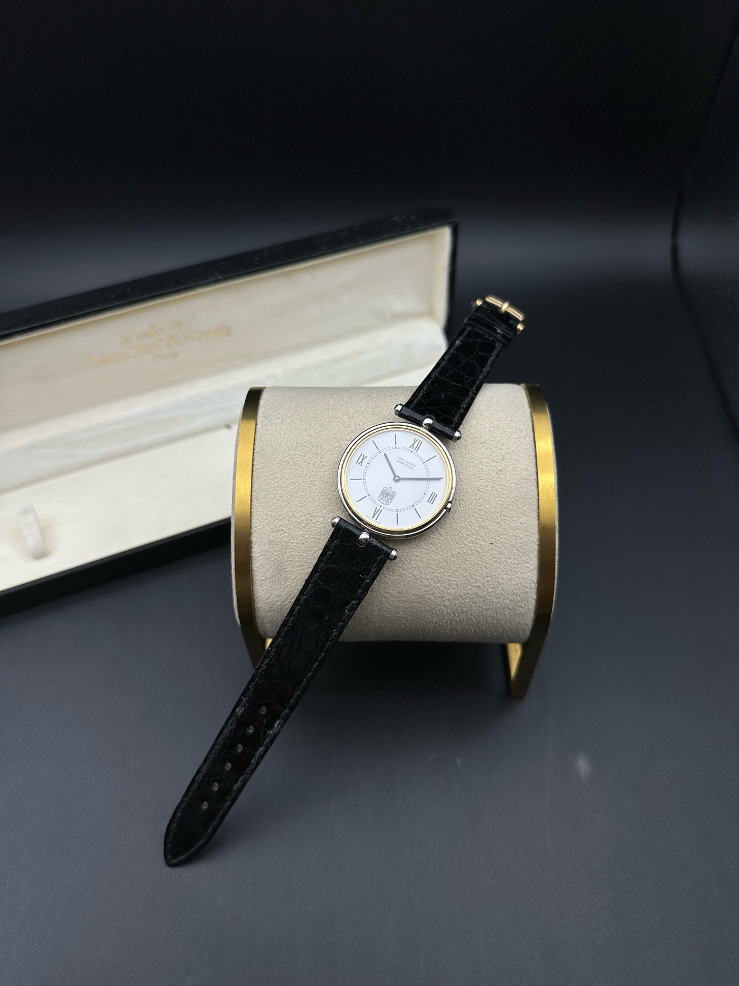 Van Cleef & Arpels Vintage detail 2