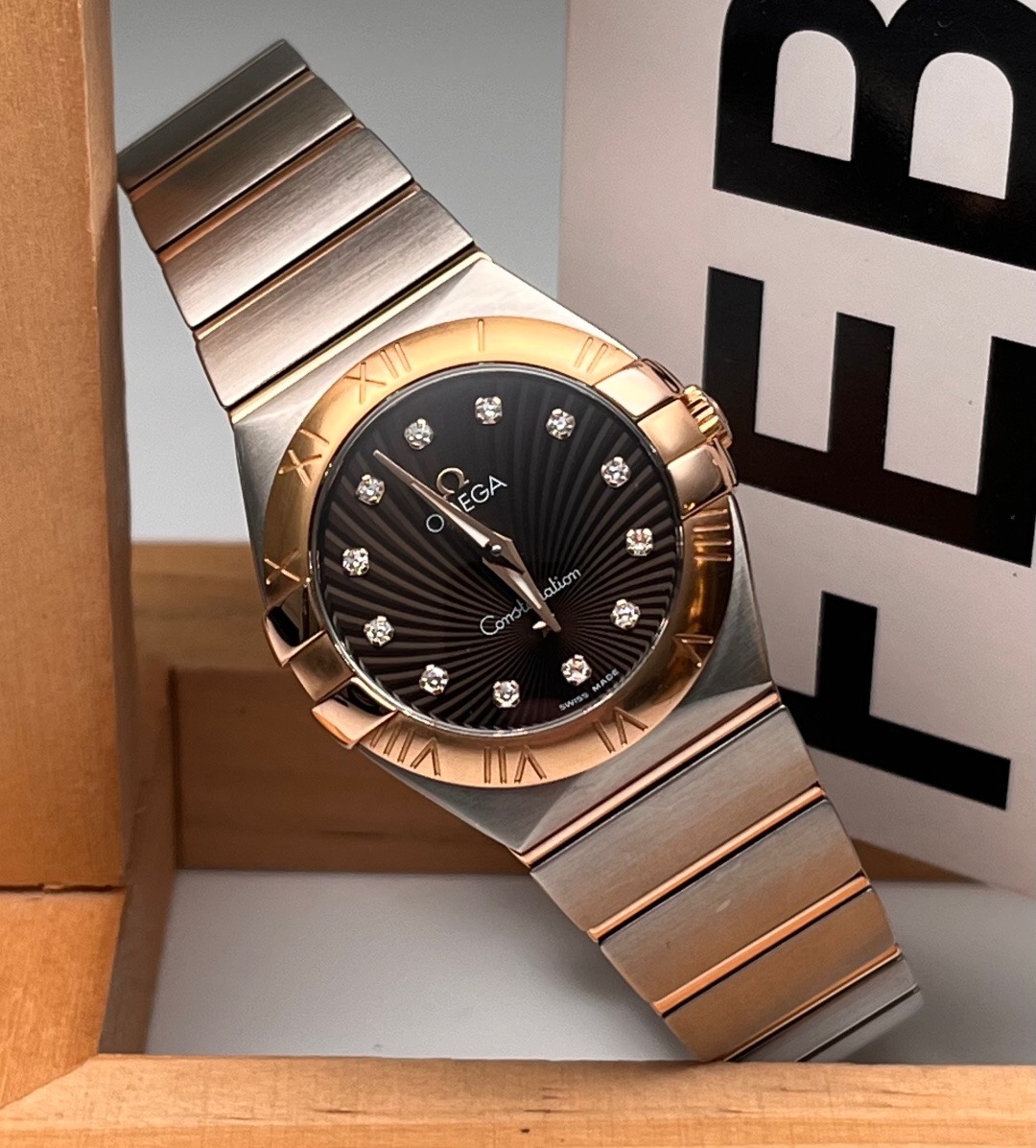 Omega 123.20.27.60.63.002 detail 1