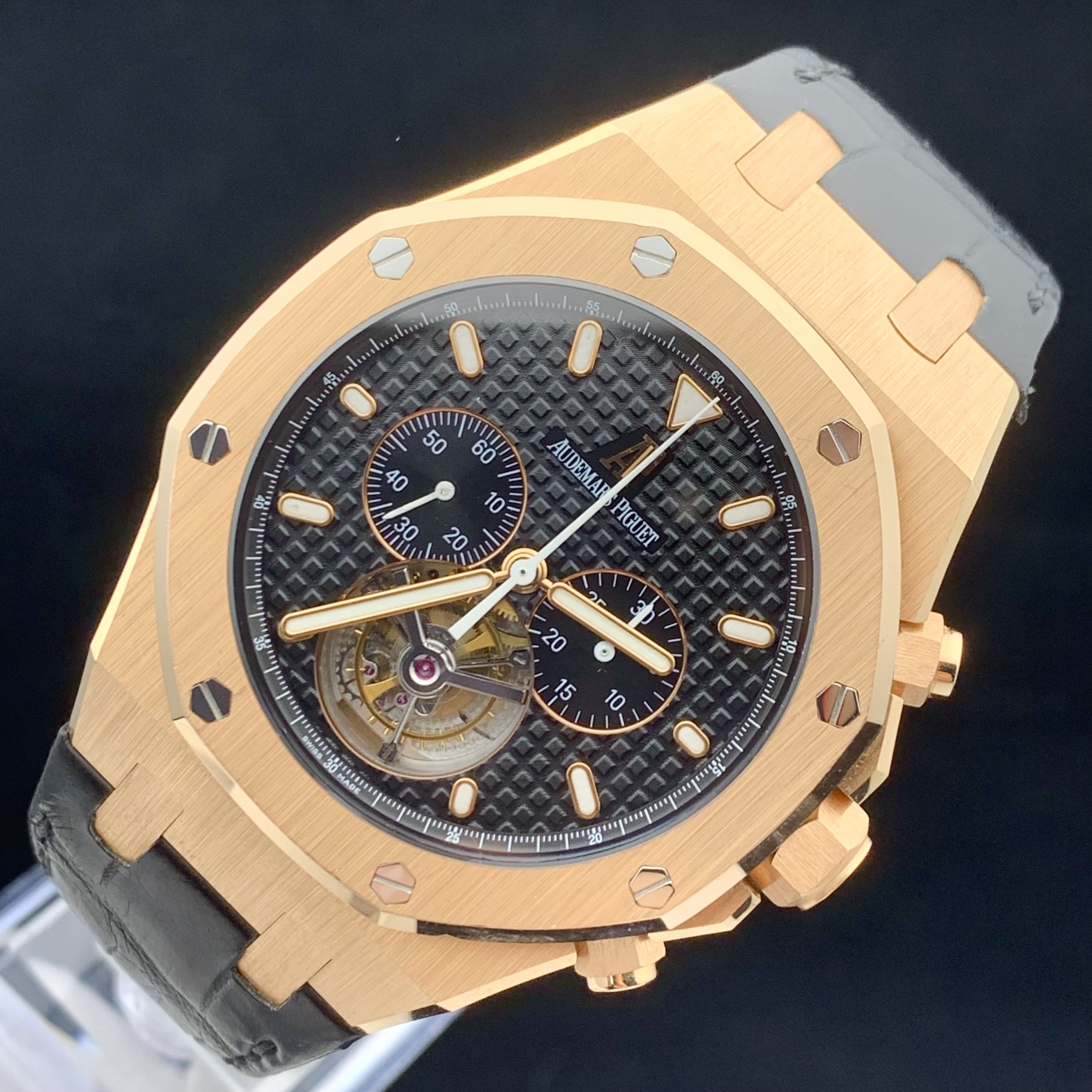 Audemars Piguet 25977OR detail 2