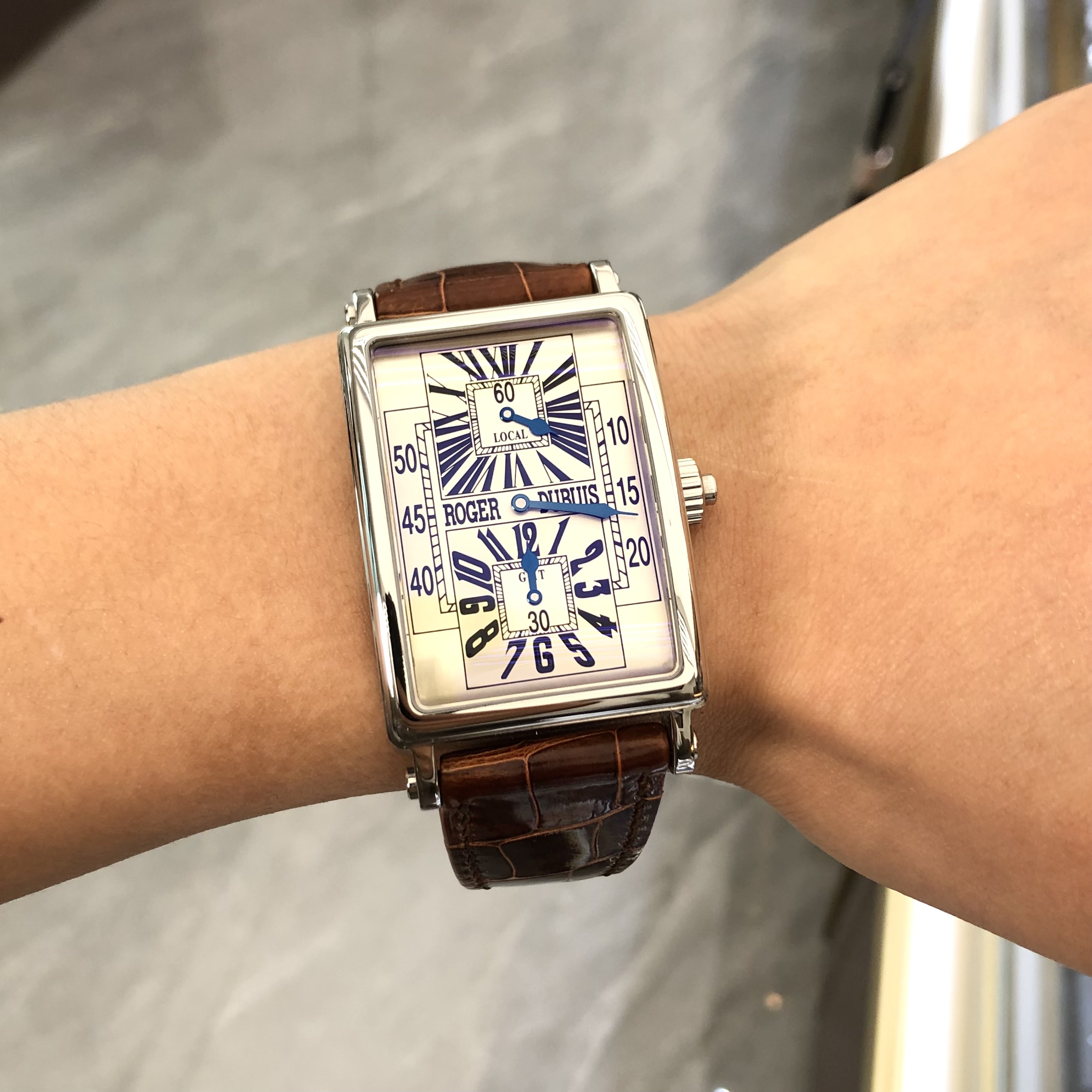 Roger Dubuis Vintage detail 8
