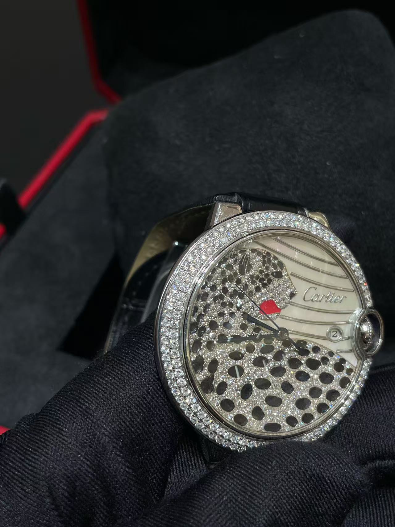Cartier W69016Z4 detail 1
