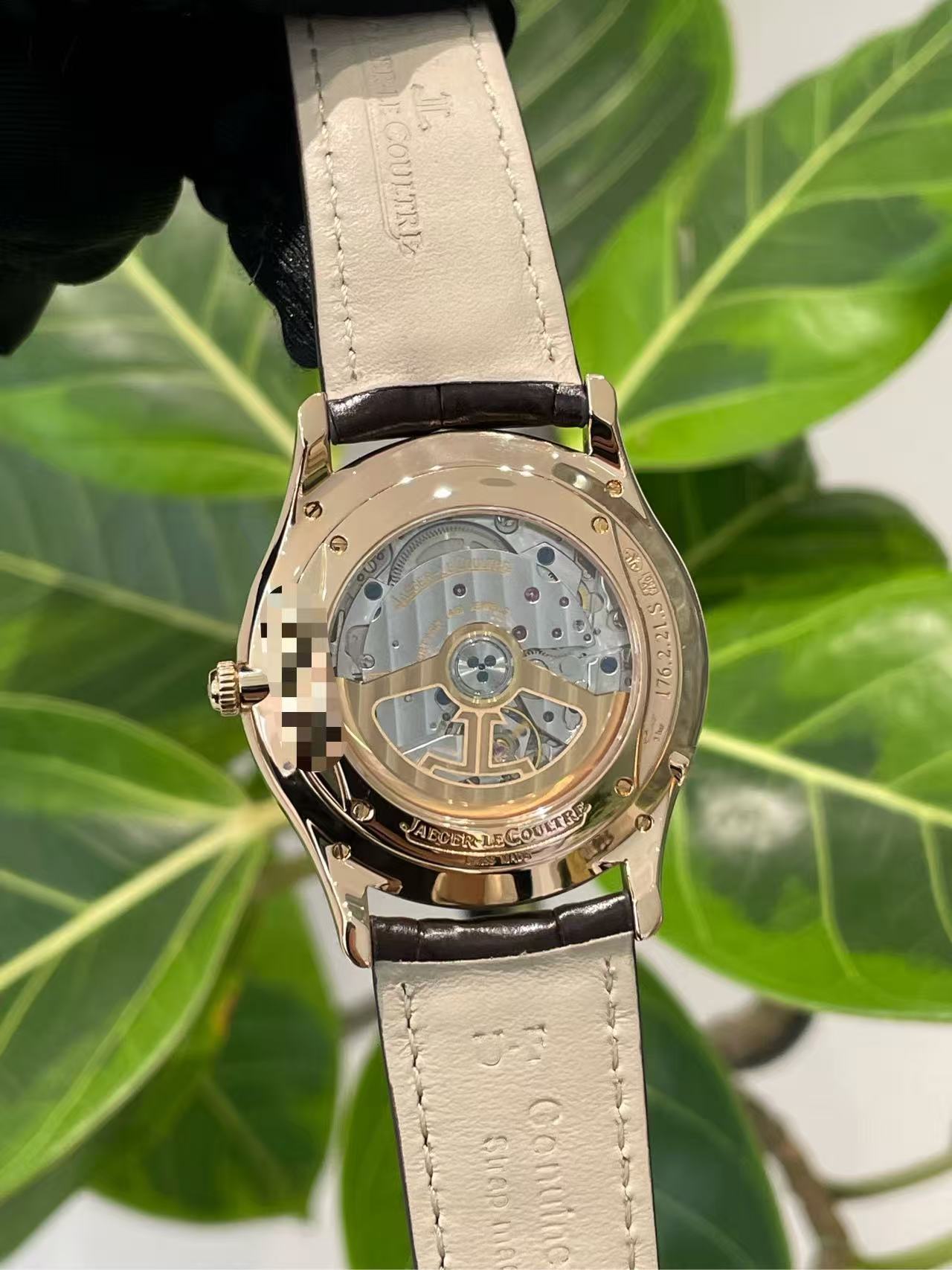 Jaeger-LeCoultre 1302520 detail 3