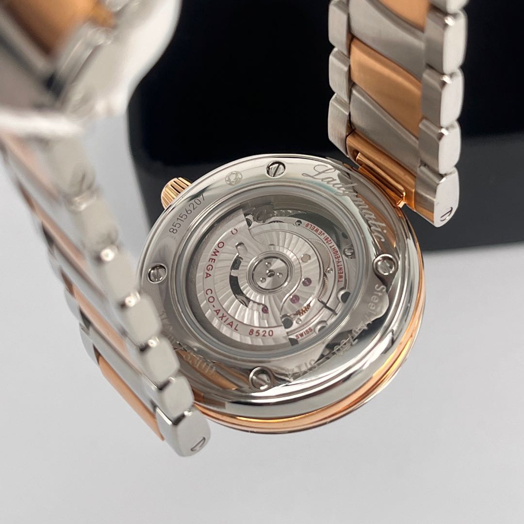 Omega 424.25.34.20.55.001 detail 5