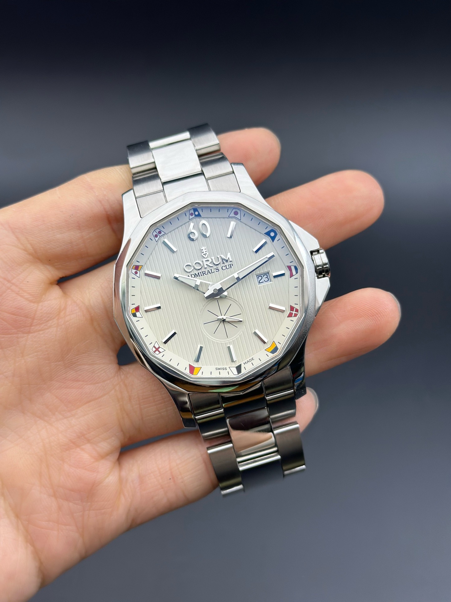 Corum A395 / 02623-395.101.20. / V720 detail 1