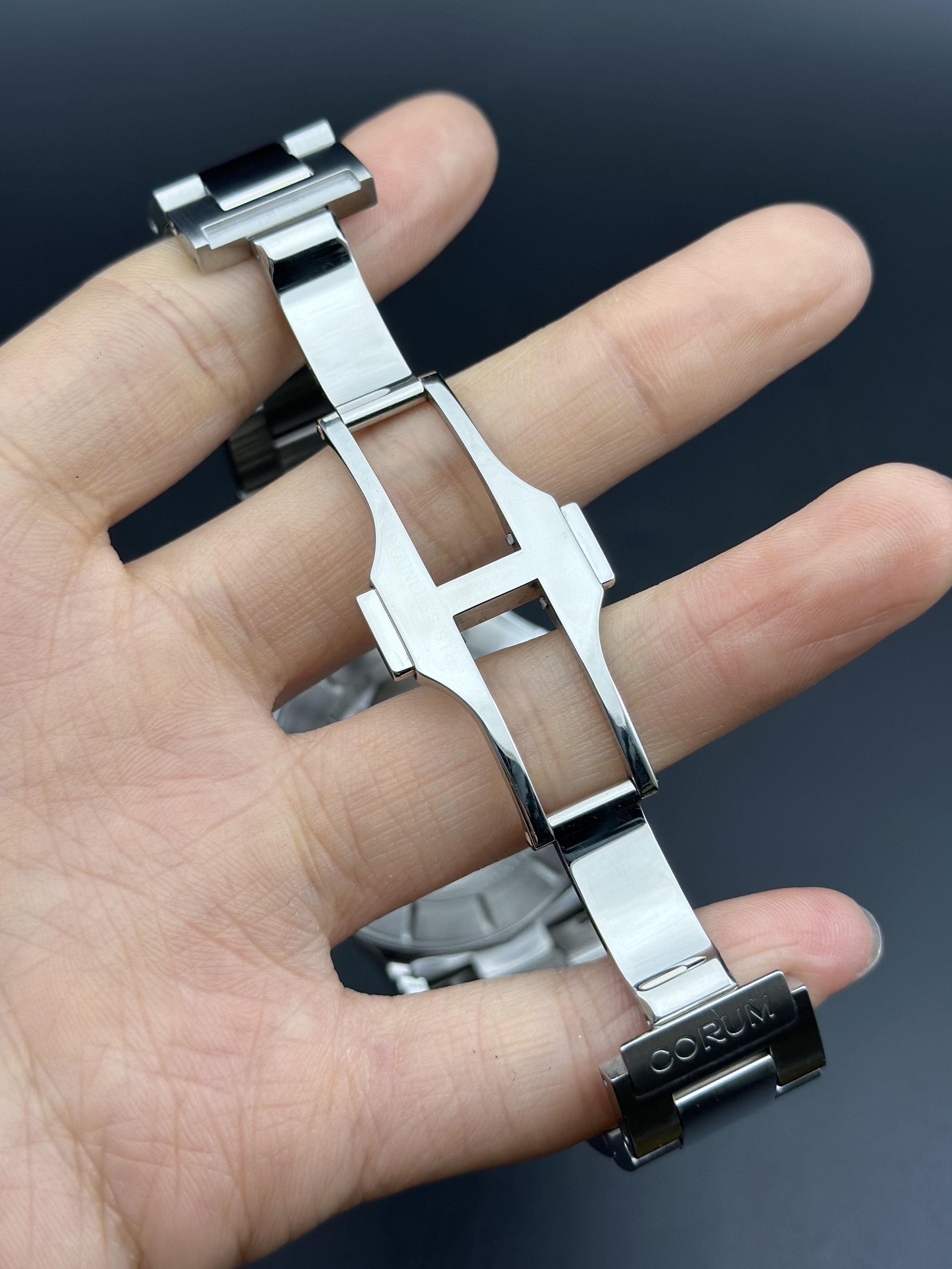 Corum A395 / 02623-395.101.20. / V720 detail 6