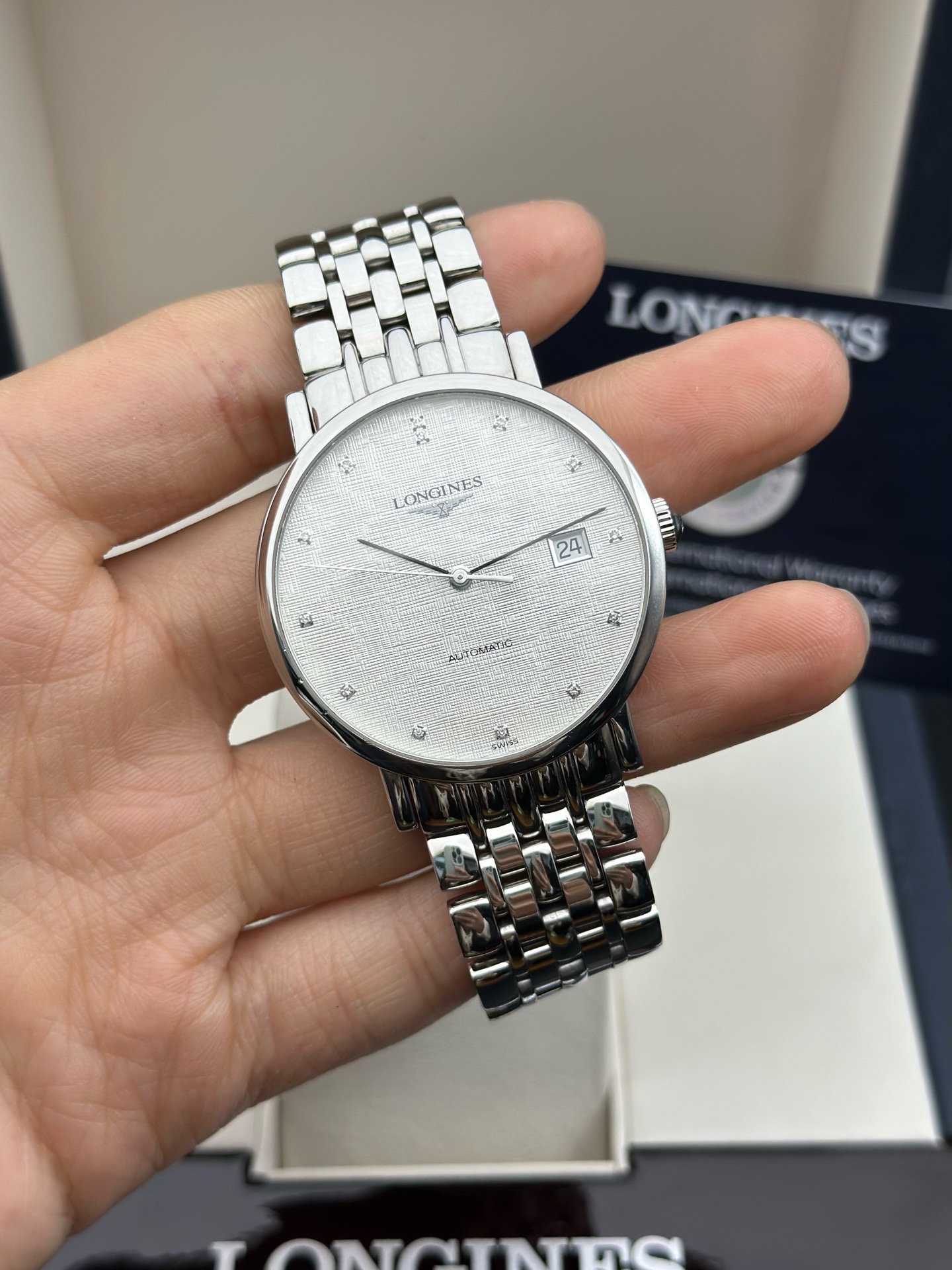 Longines L4.810.4.77.6 detail 1