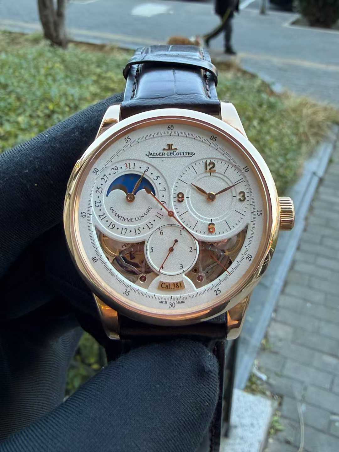 Jaeger-LeCoultre 6042522 detail 5