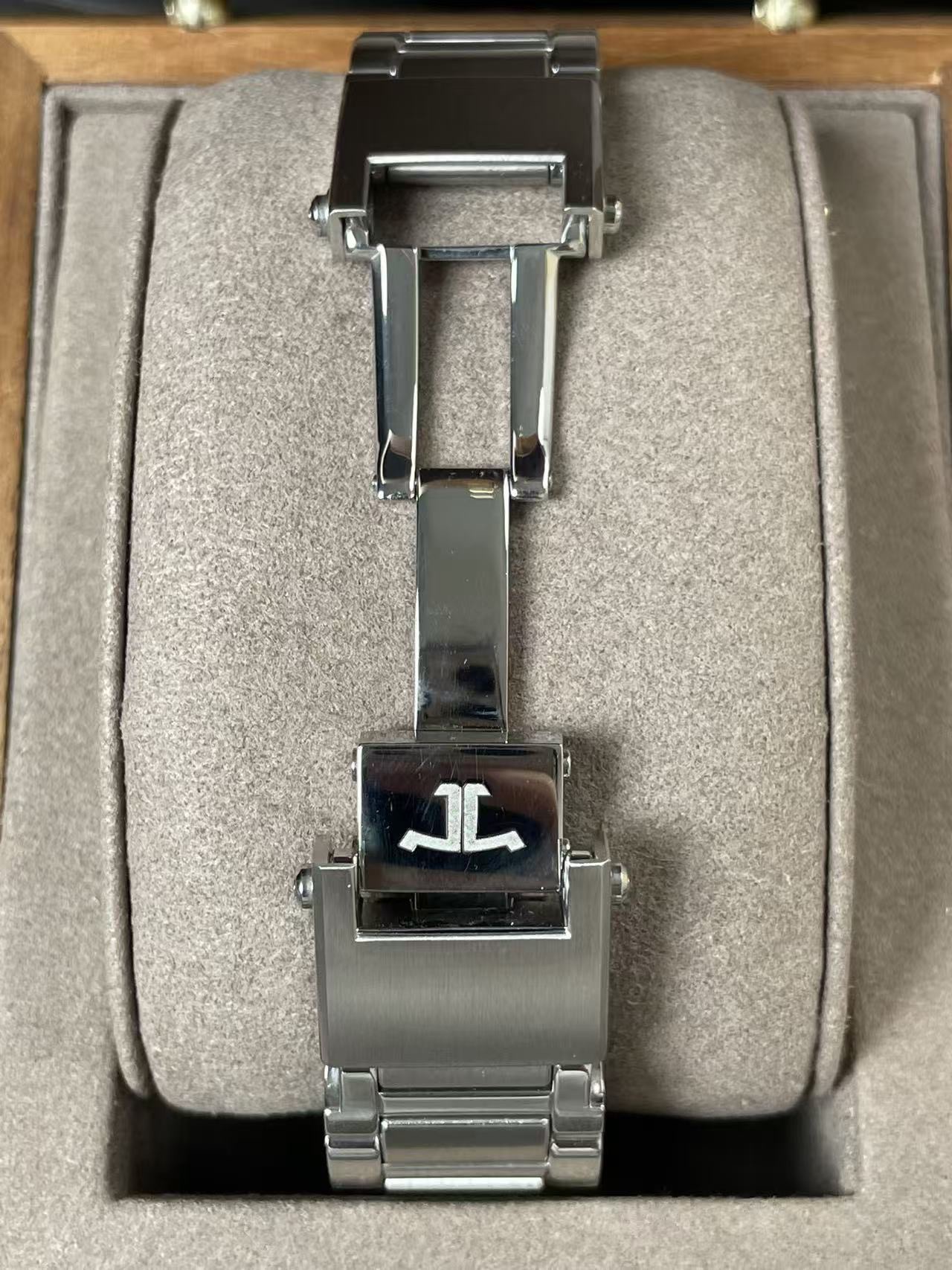 Jaeger-LeCoultre 4148120 detail 8