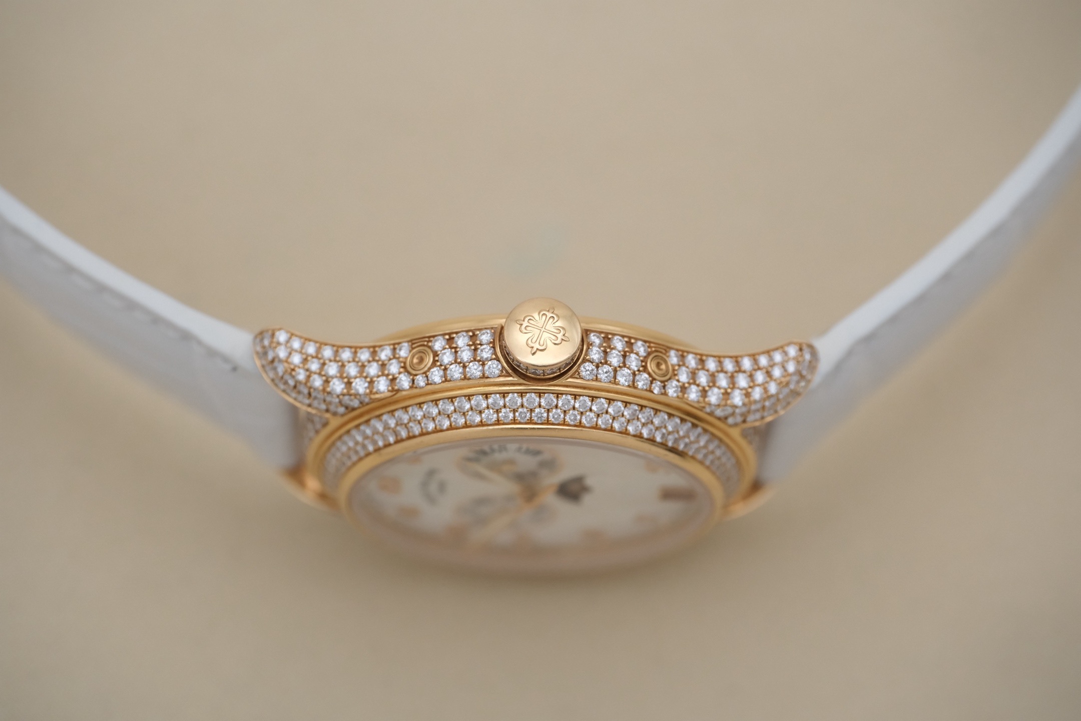Patek Philippe 4937R-001 detail 8