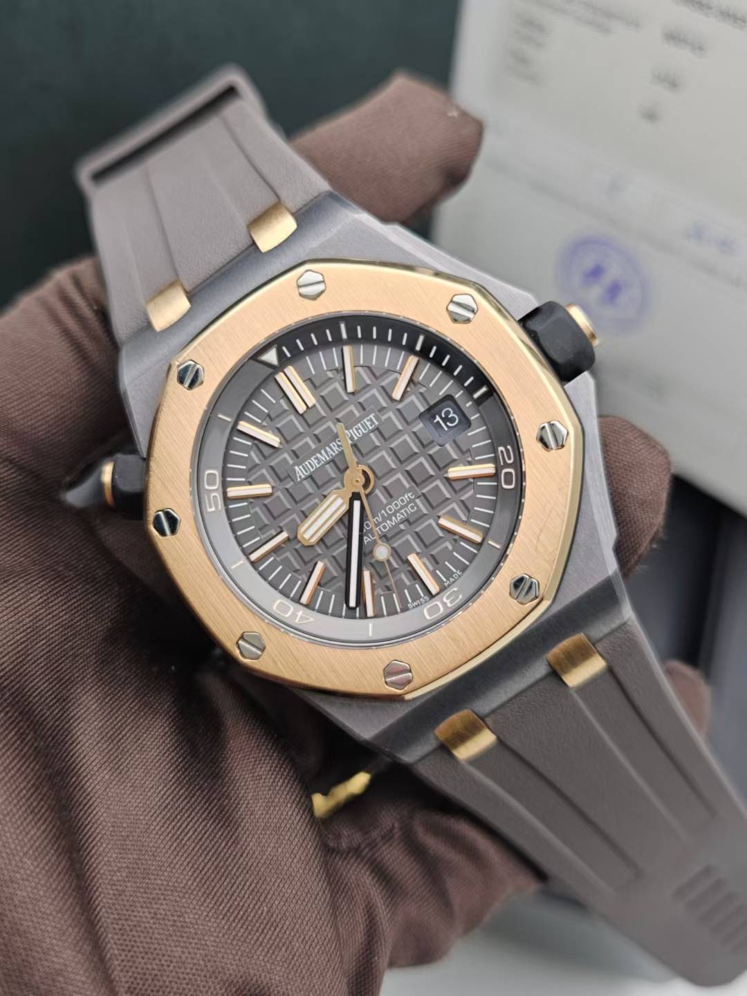 Audemars Piguet 15709TR.OO.A005CR.01 detail 2