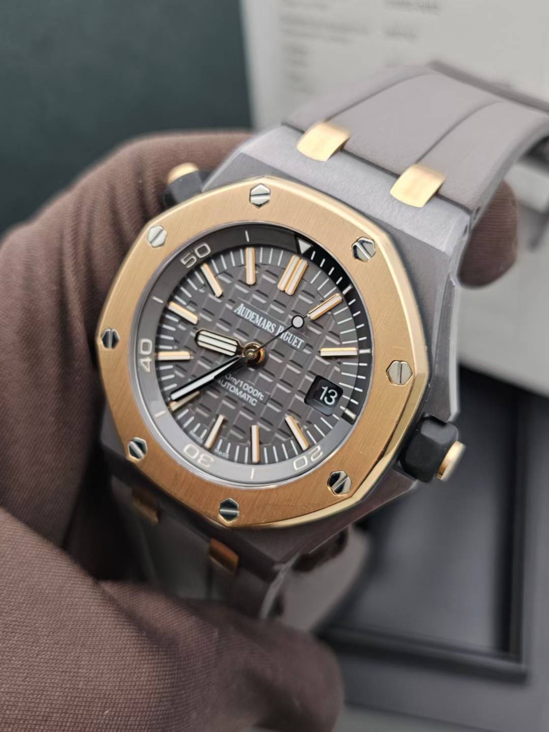 Audemars Piguet 15709TR.OO.A005CR.01 detail 4
