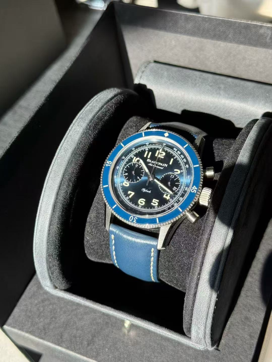 Blancpain AC02-12B40-63B detail 3