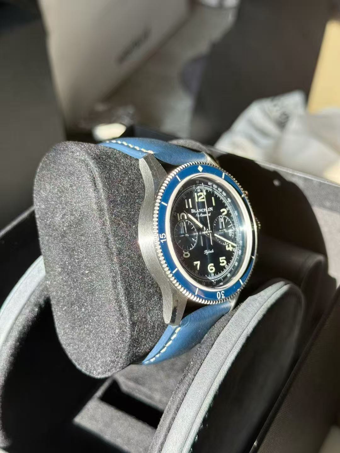 Blancpain AC02-12B40-63B detail 4