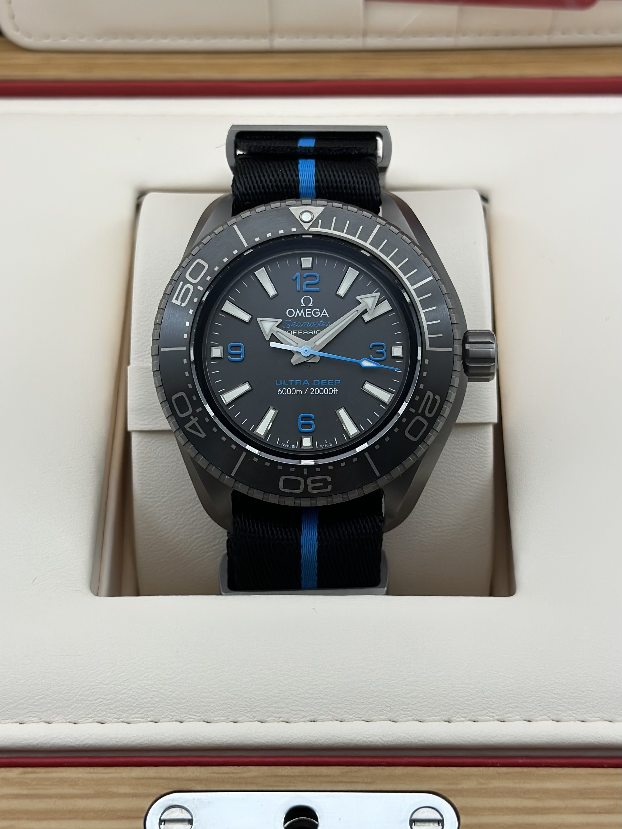 Omega 215.92.46.21.01.001