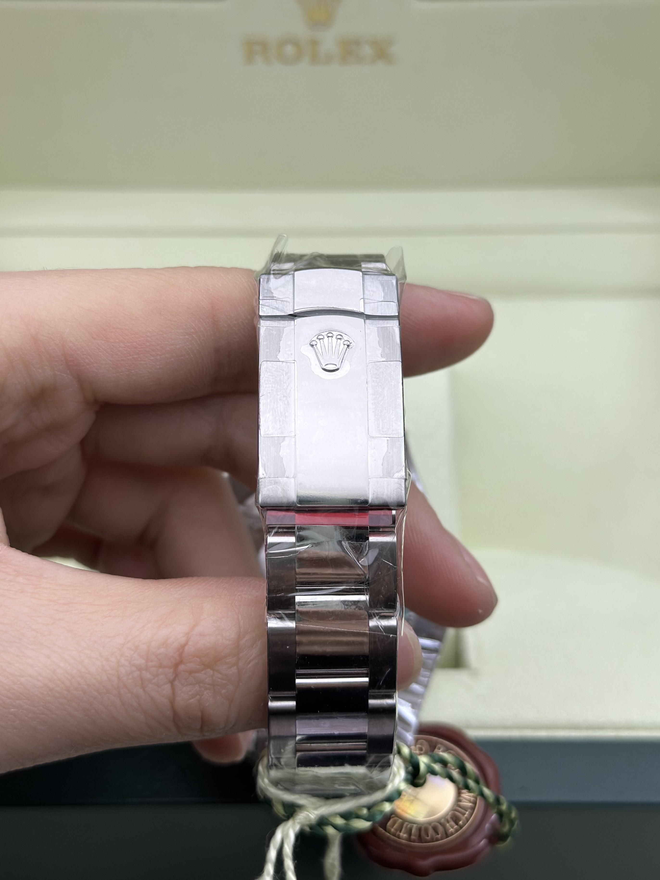 Rolex 116300-0007 detail 3