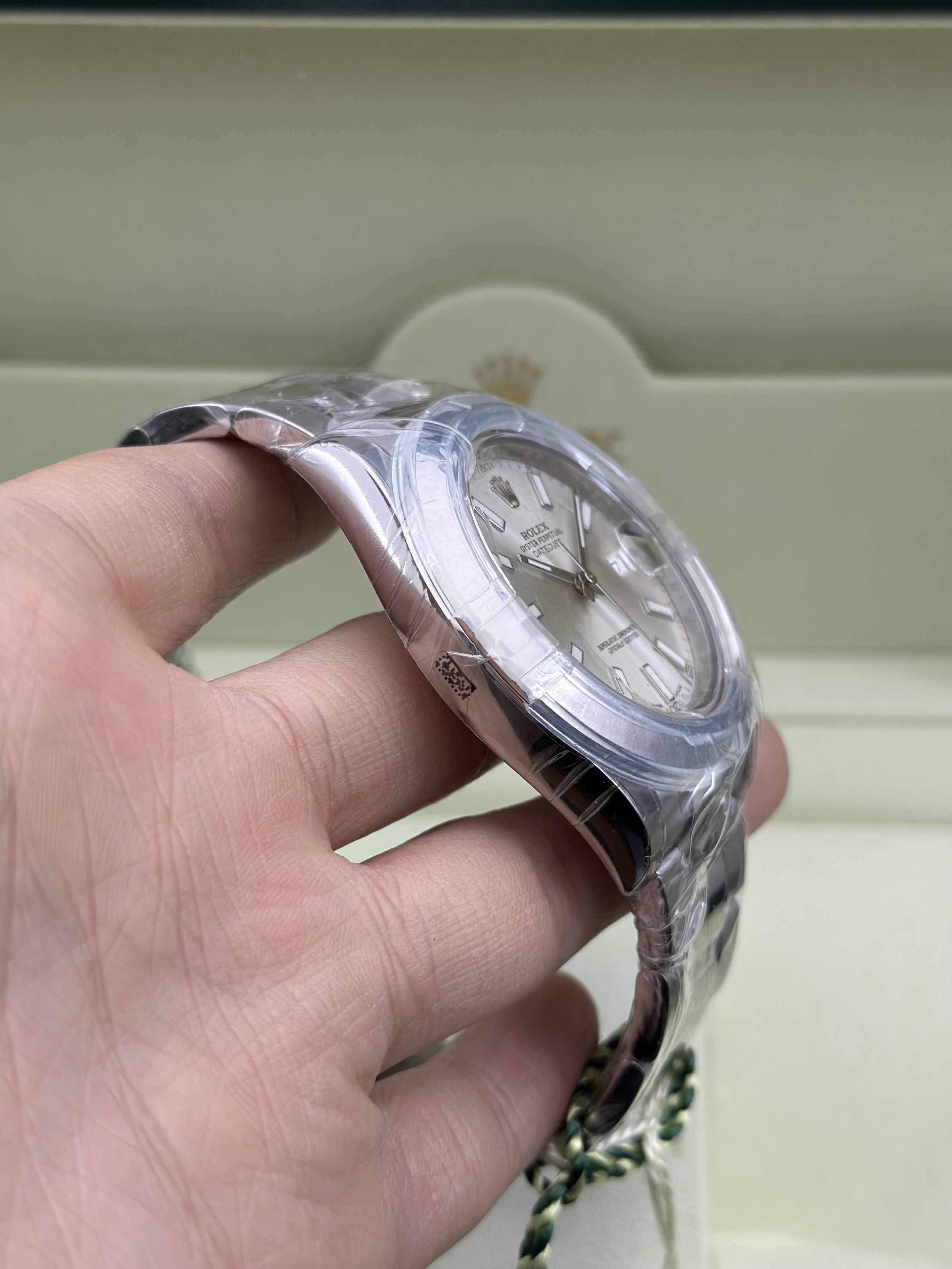 Rolex 116300-0007 detail 2