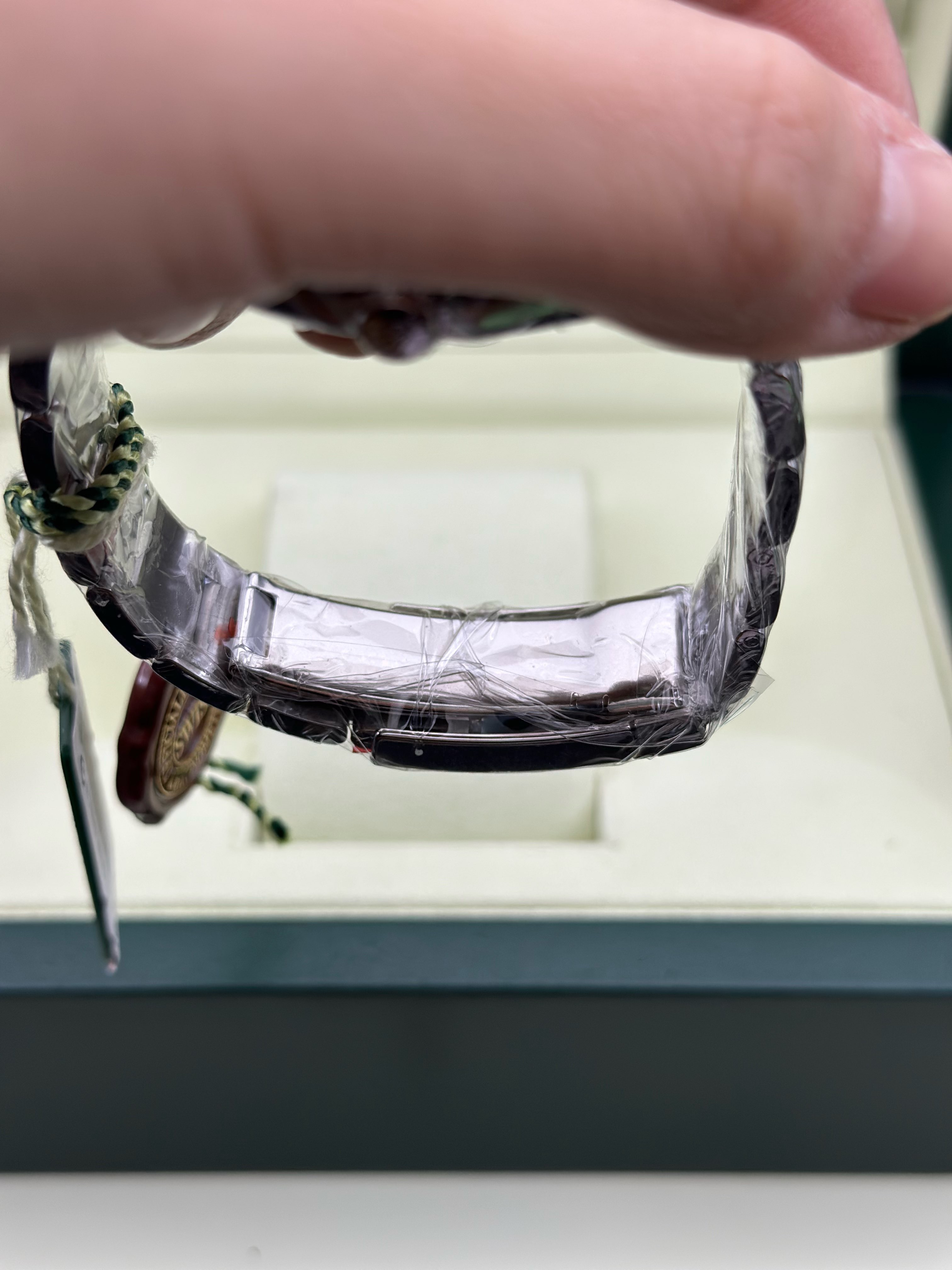 Rolex 116300-0007 detail 4