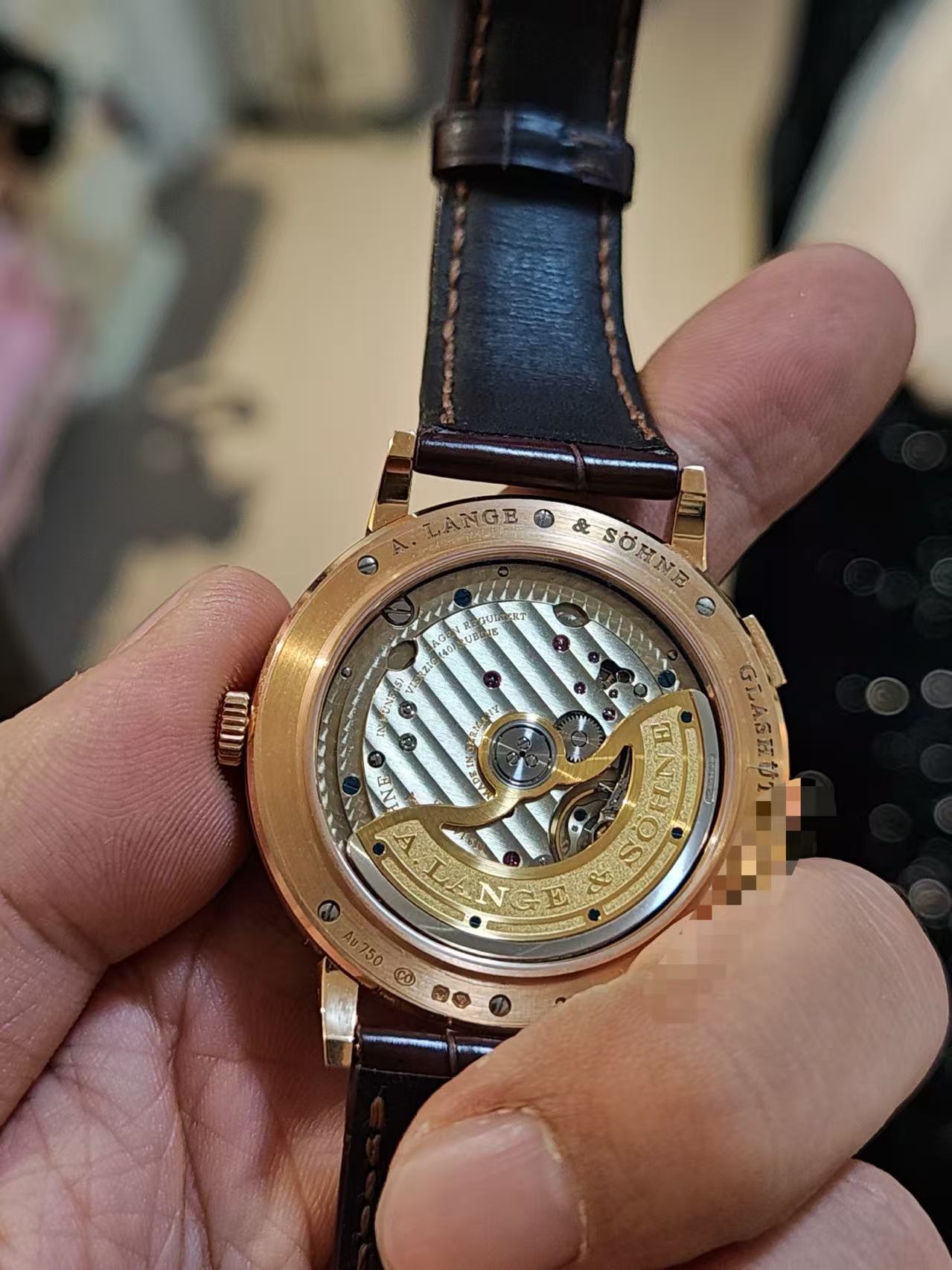 A. Lange & S&ouml;hne 384.032 detail 5