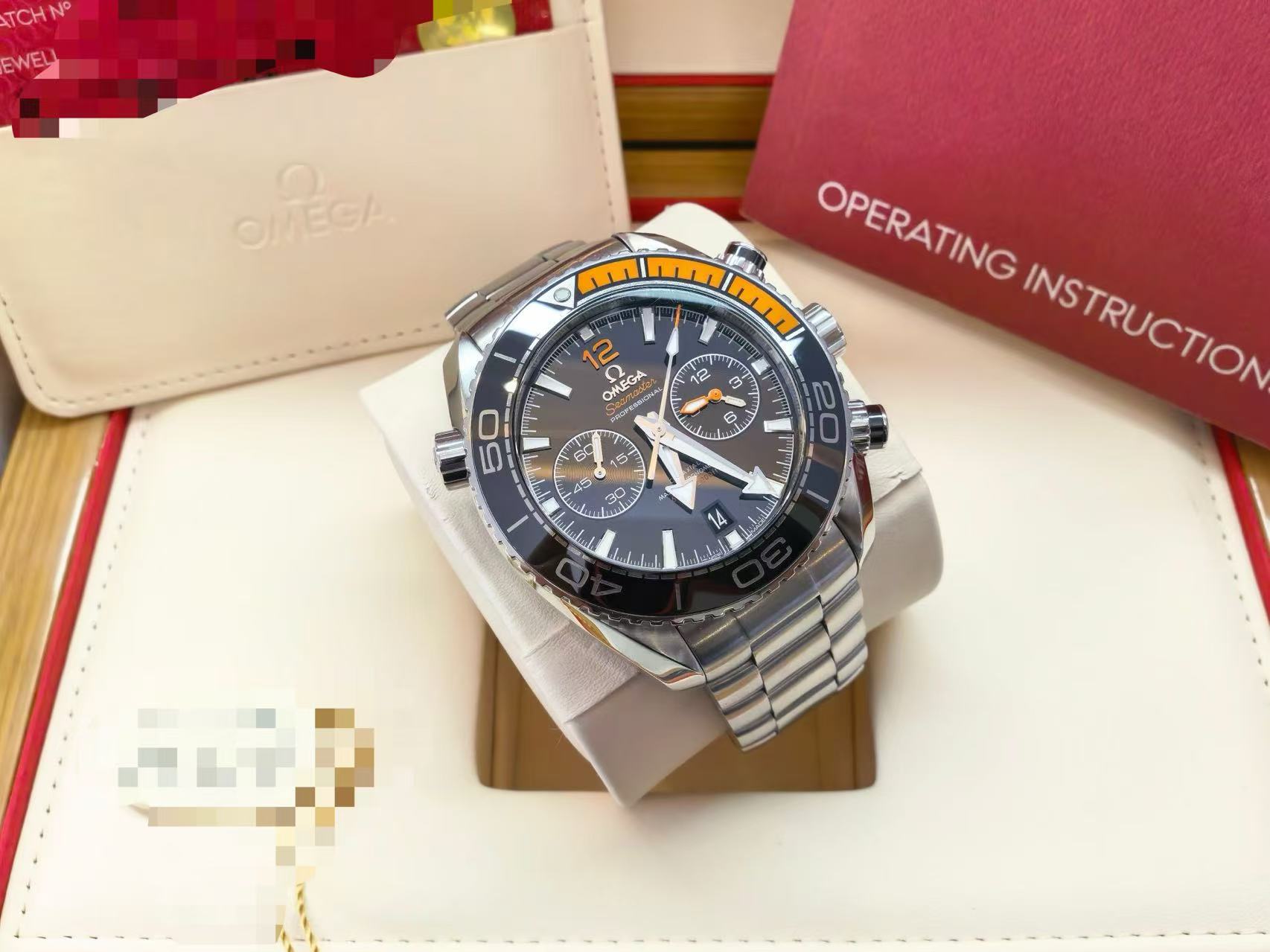 Omega 215.30.46.51.01.002 detail 2