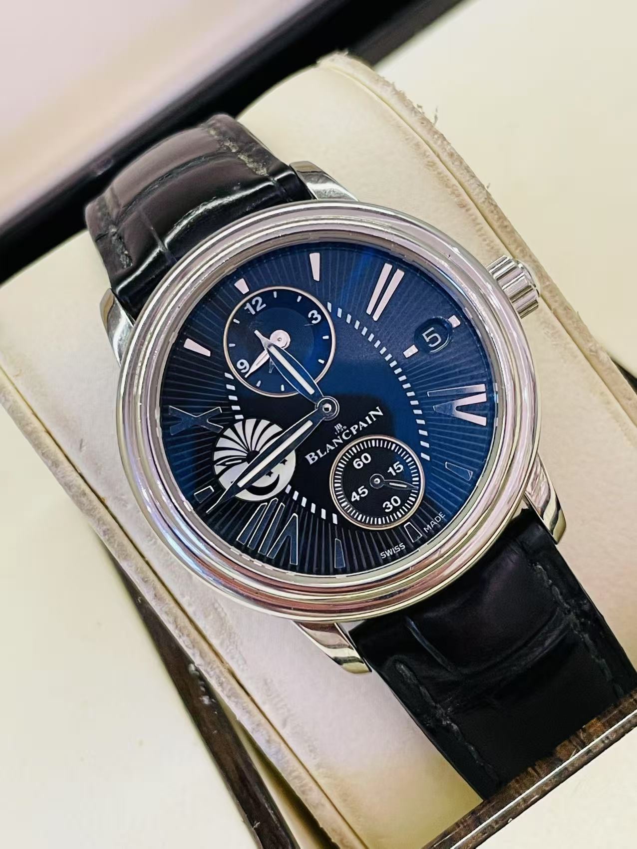 Blancpain 3760-1130-52B detail 7