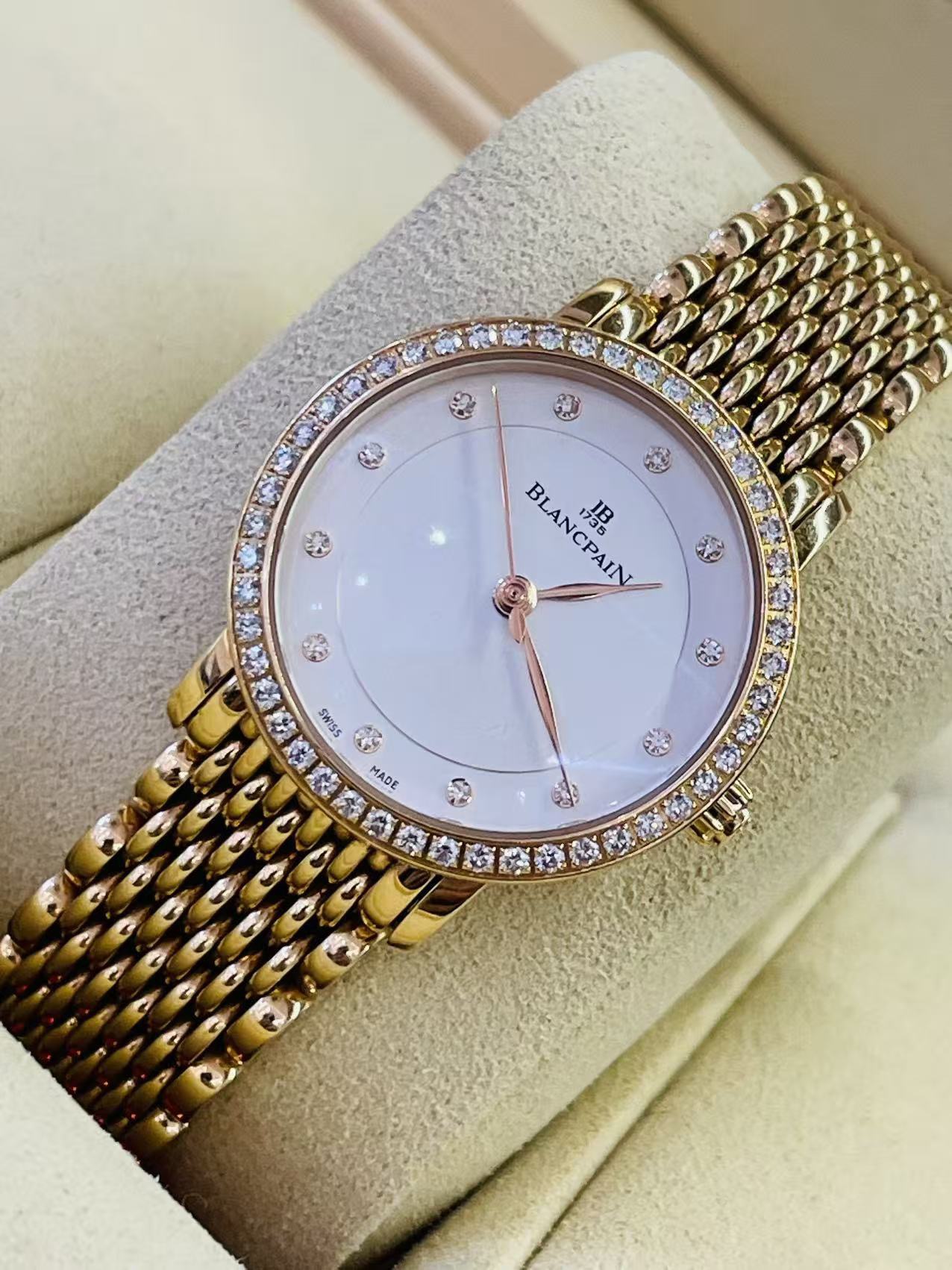 Blancpain 6102-2987-MMB detail 2