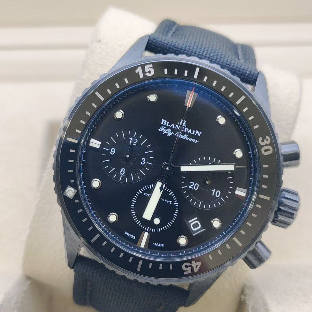 Blancpain 5200-0130-B52A detail 2