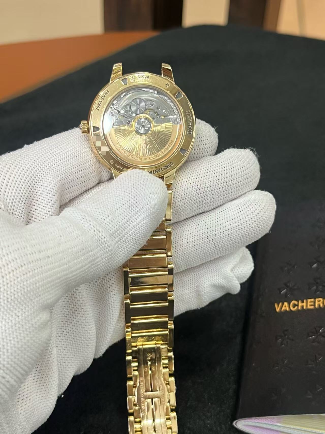 Vacheron Constantin 85515 / CA1R-9840 detail 1