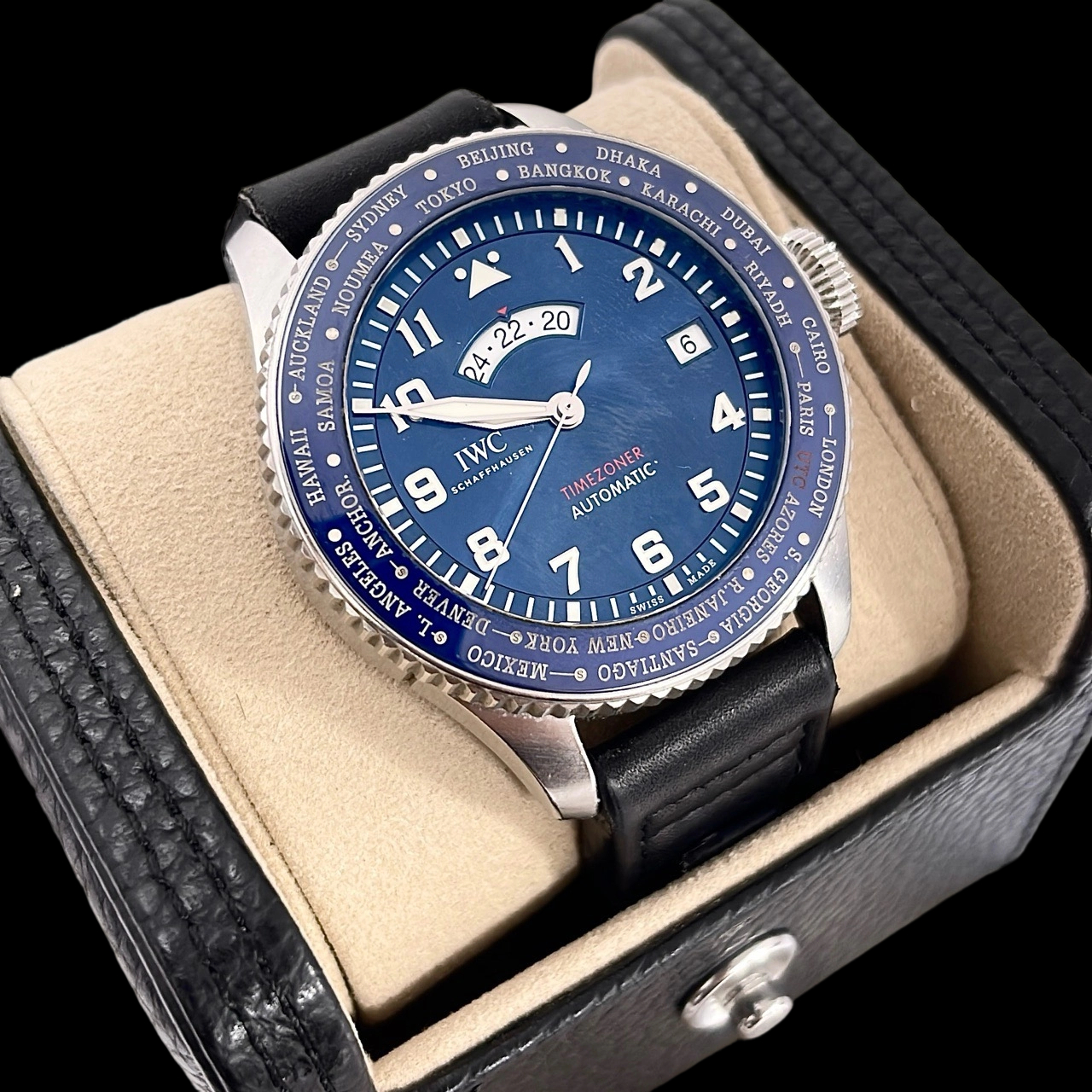 IWC 395503 detail 3