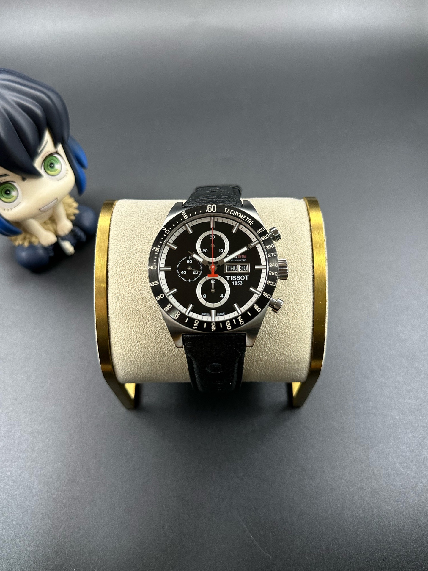 Tissot T044.614.26.051.00 detail 2