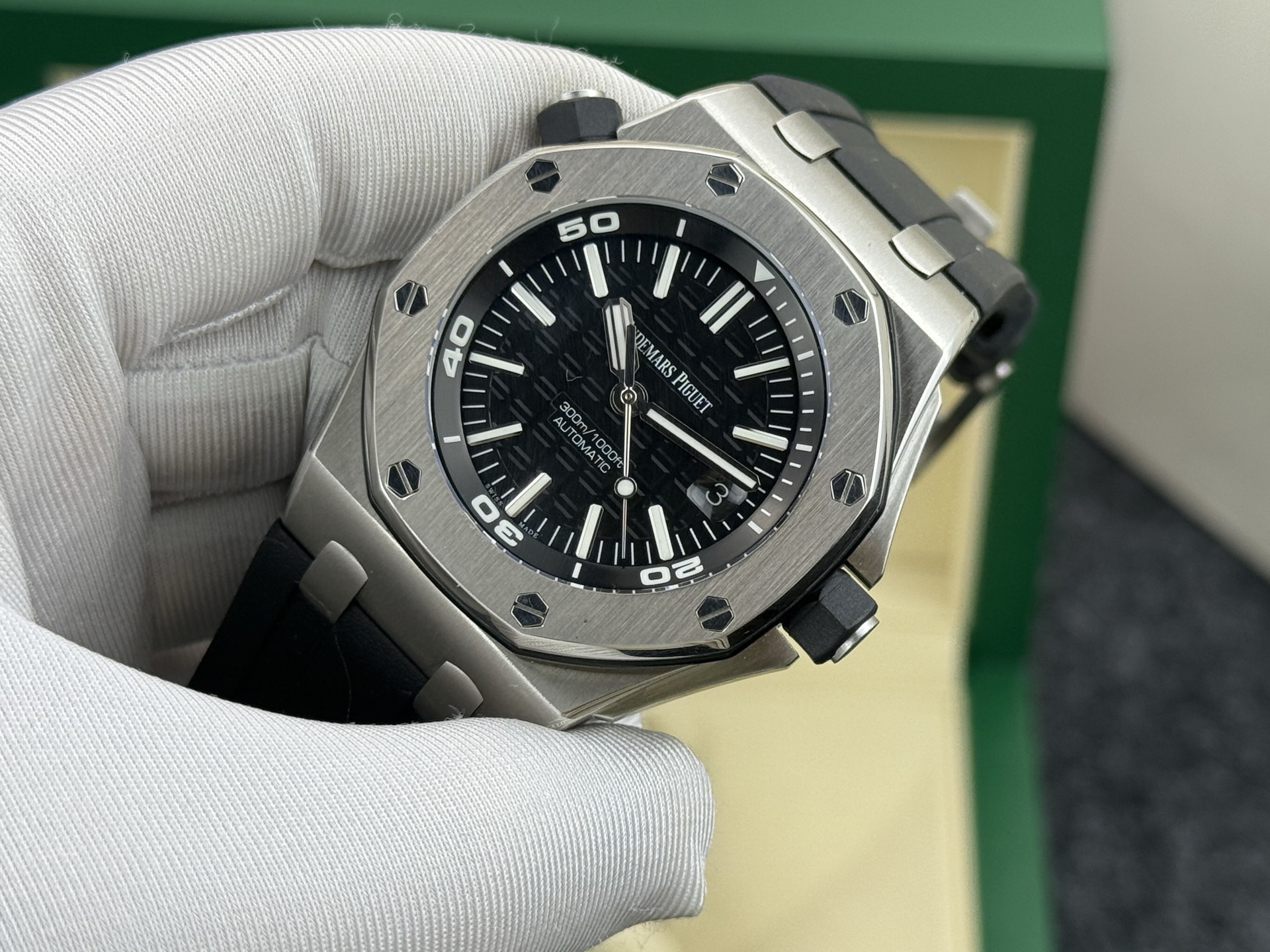 Audemars Piguet 15710ST.OO.A002CA.01 detail 1