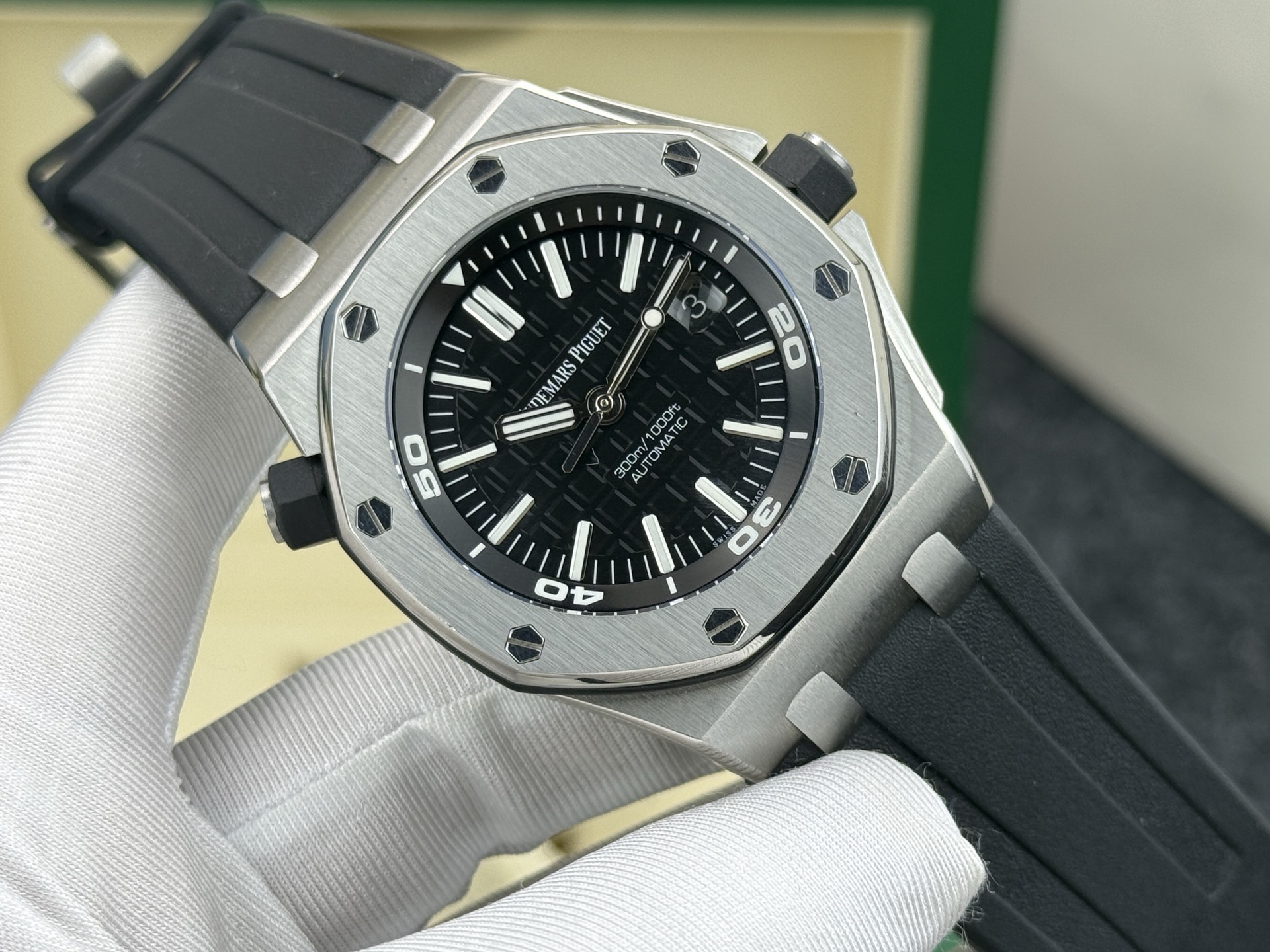 Audemars Piguet 15710ST.OO.A002CA.01 detail 2