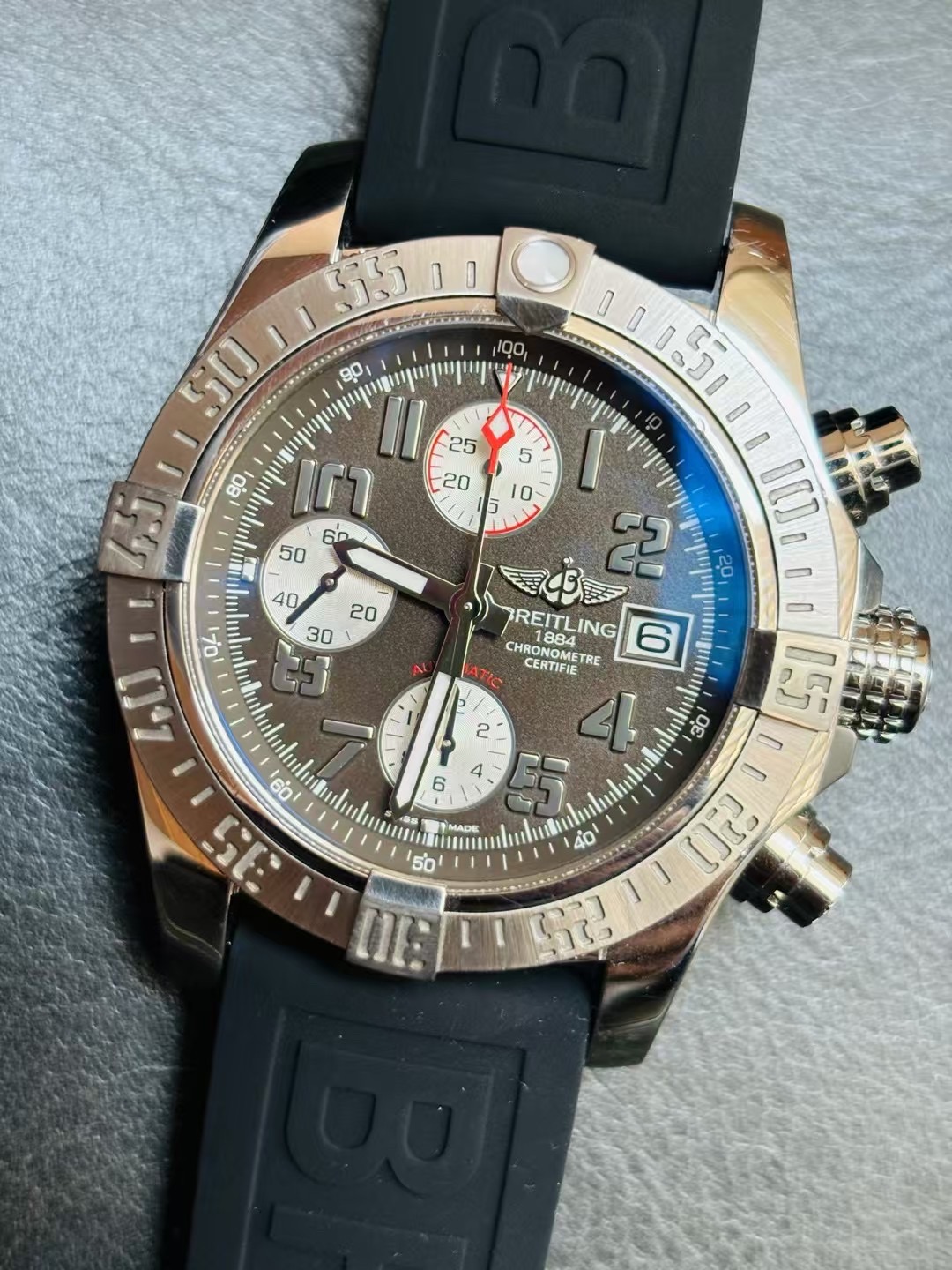 Breitling A13381111B2S1 detail 1