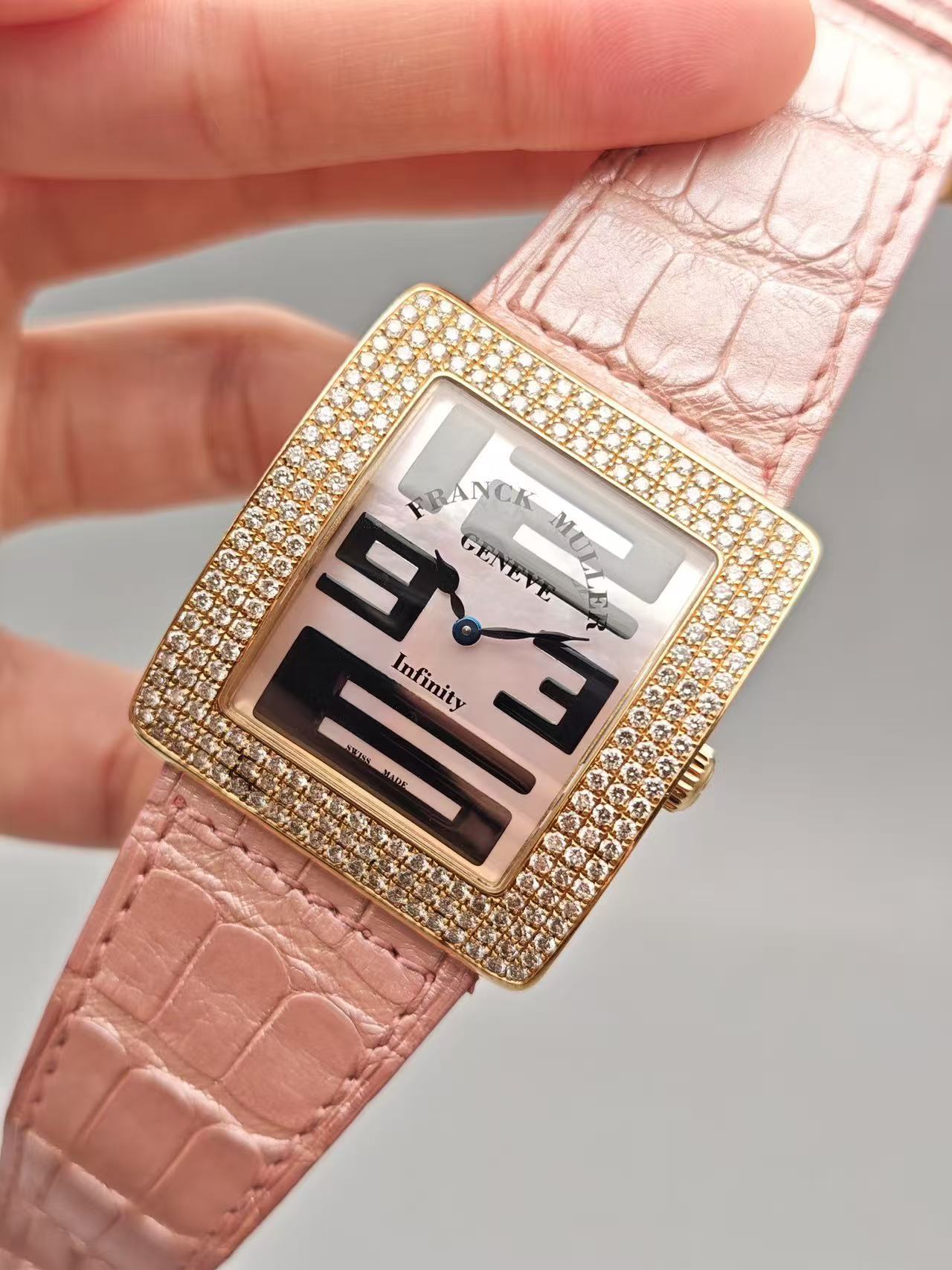 Franck Muller 3735 QZ A D3 detail 1