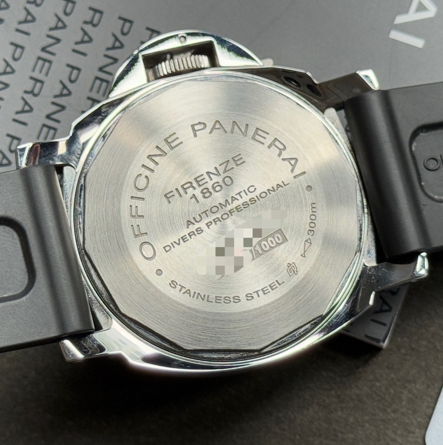 Panerai PAM01024 detail 6