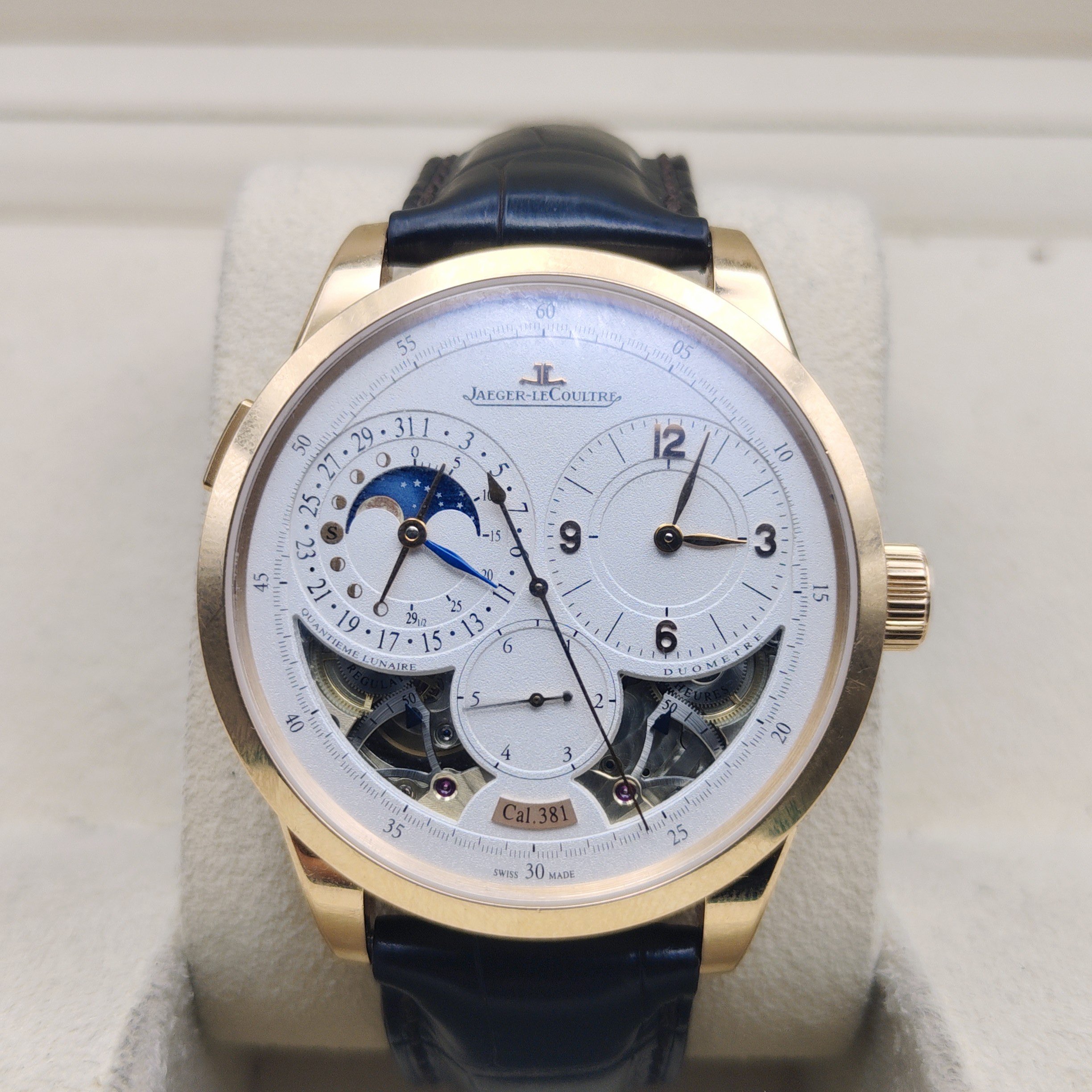 Jaeger-LeCoultre 6042420 detail 3