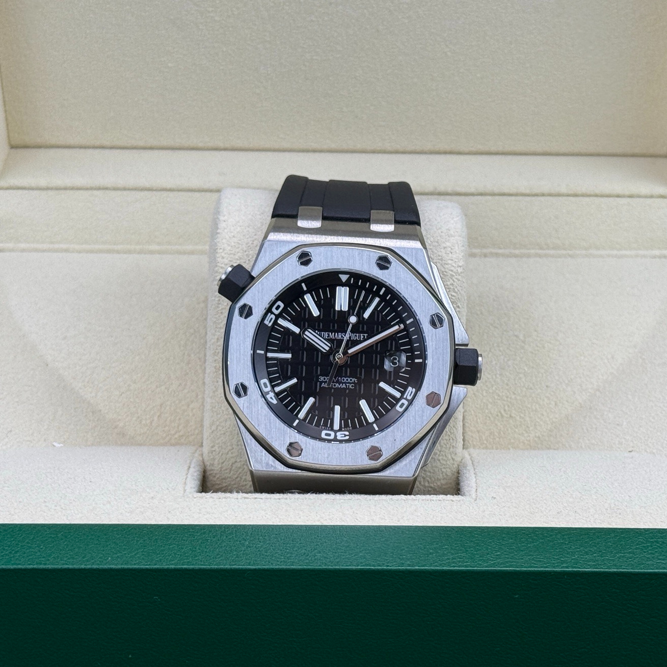 Audemars Piguet 15710ST.OO.A002CA.01 detail 4