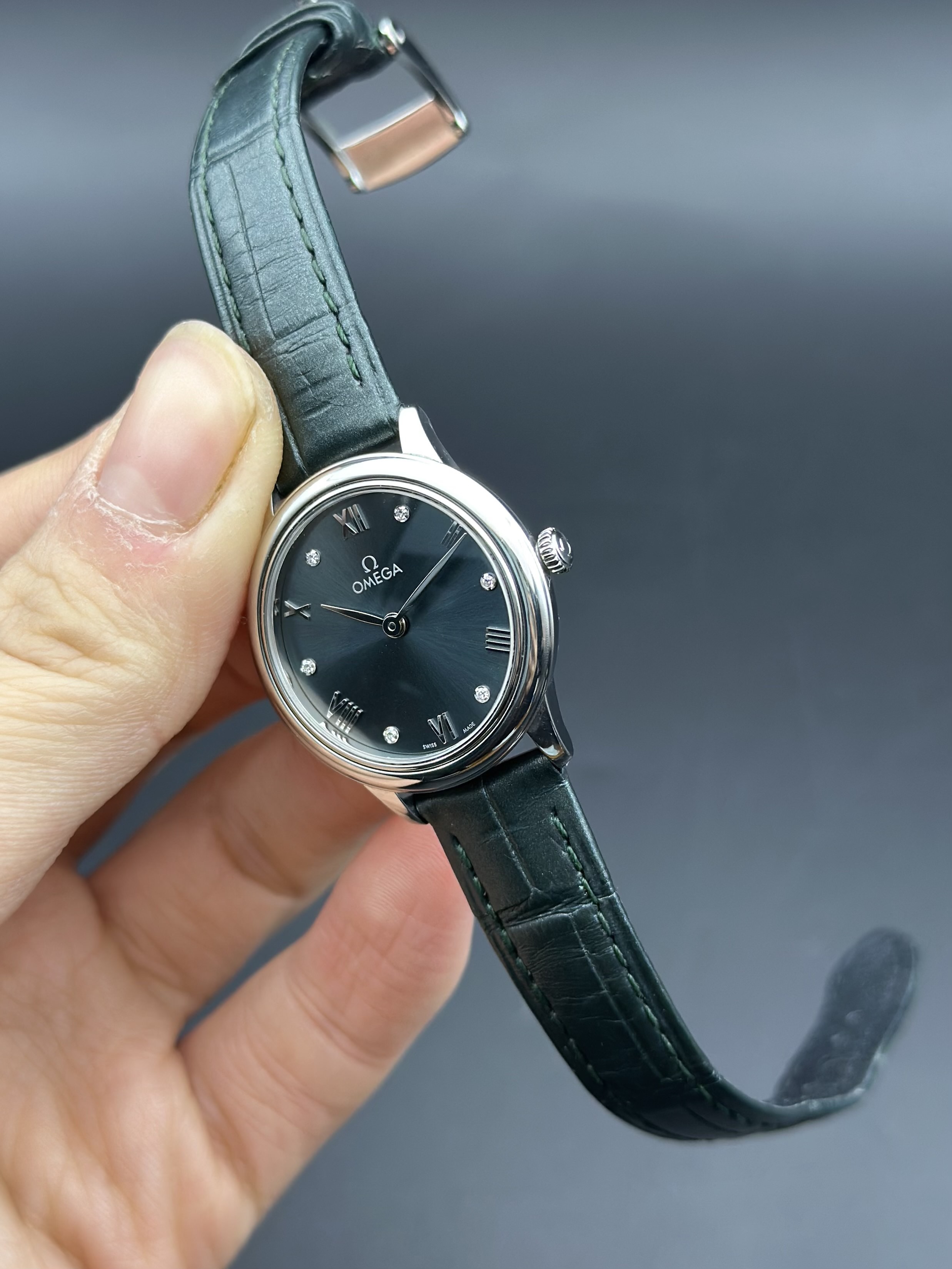 Omega 434.13.28.60.60.001 detail 4