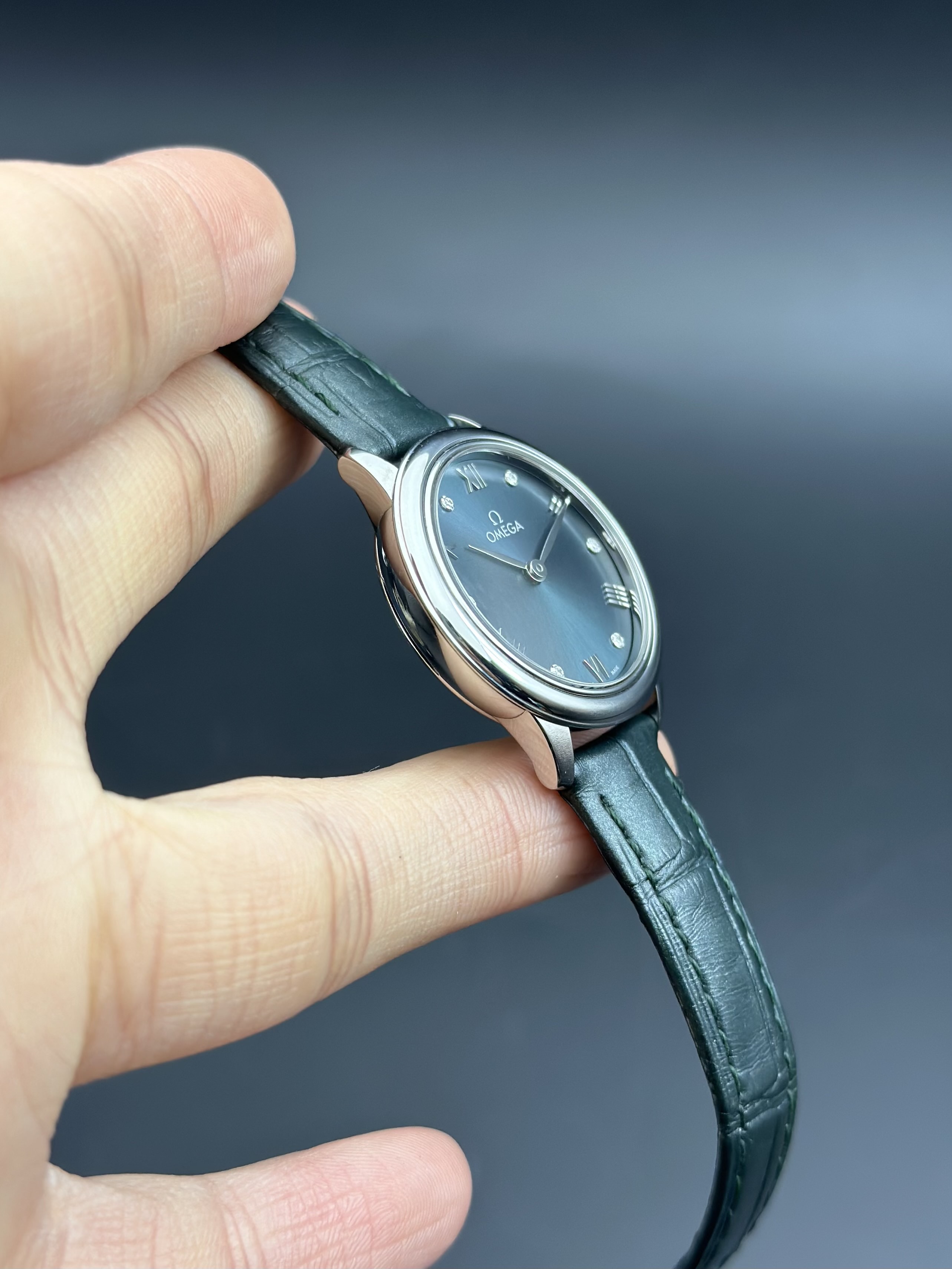 Omega 434.13.28.60.60.001 detail 3