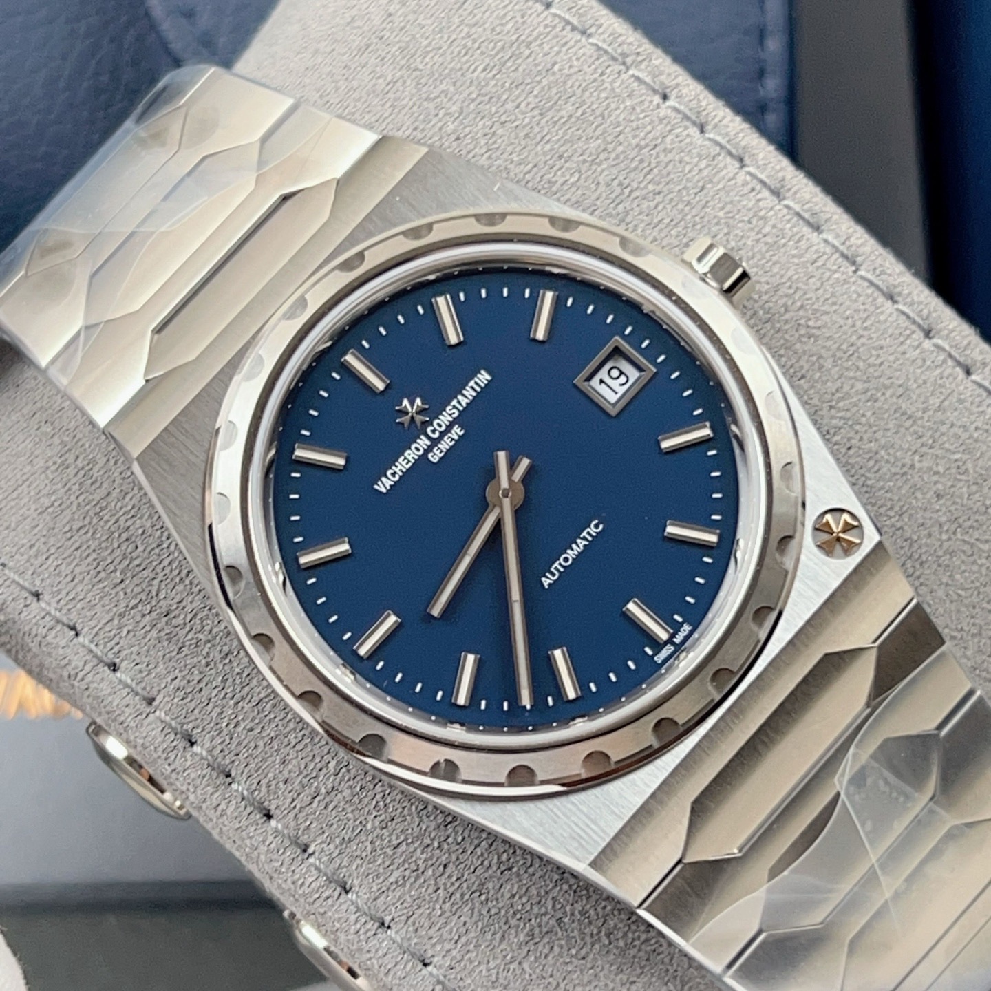 Vacheron Constantin 4200h / 222A-B934 detail 4