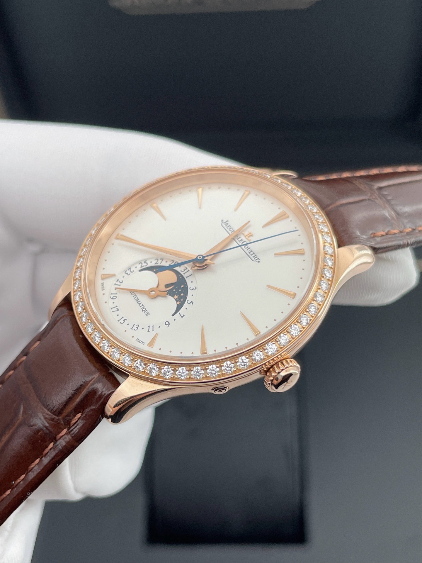 Jaeger-LeCoultre 1242501 detail 4