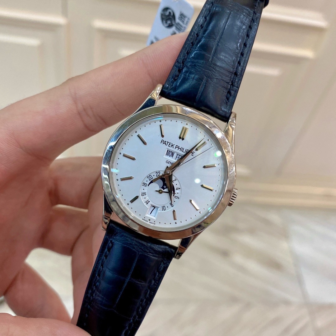 Patek Philippe 5396G-011 detail 1