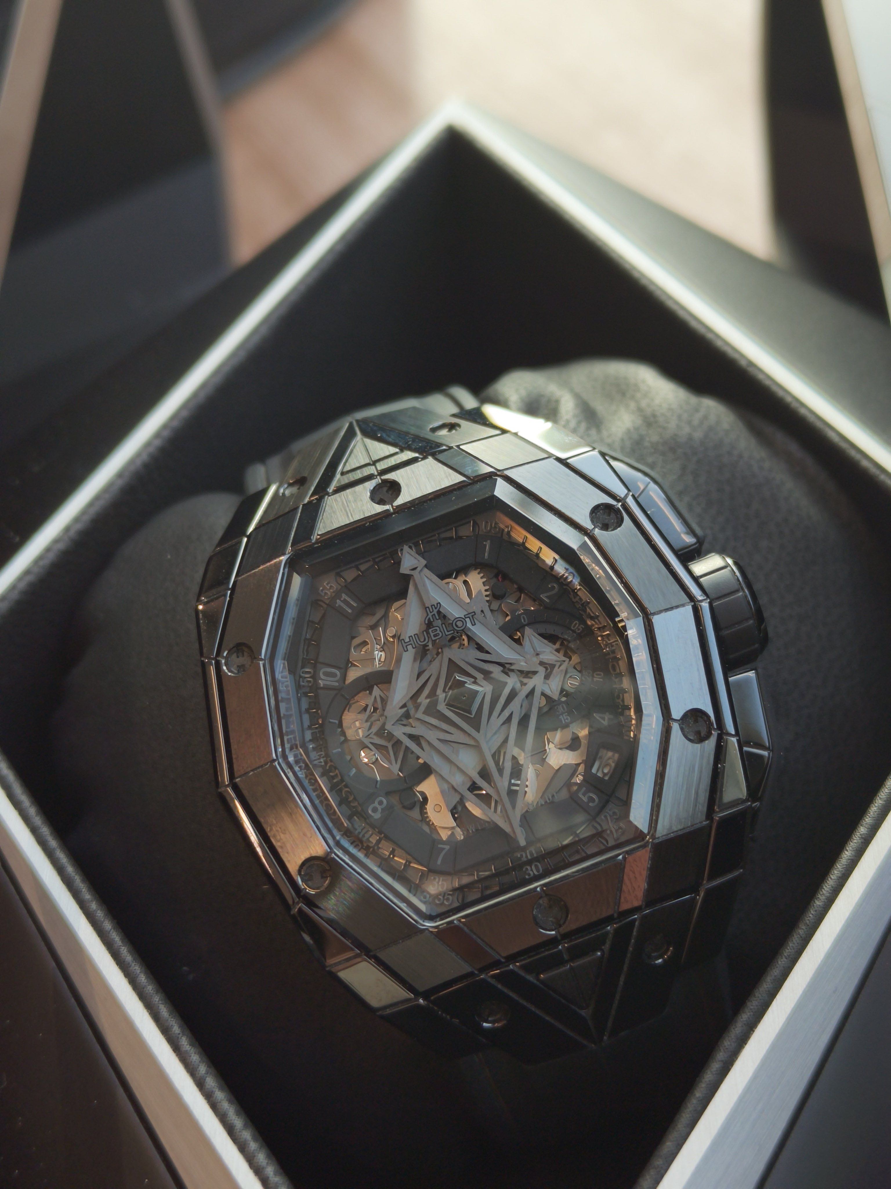 Hublot 648.CX.0114.RX.MXM23