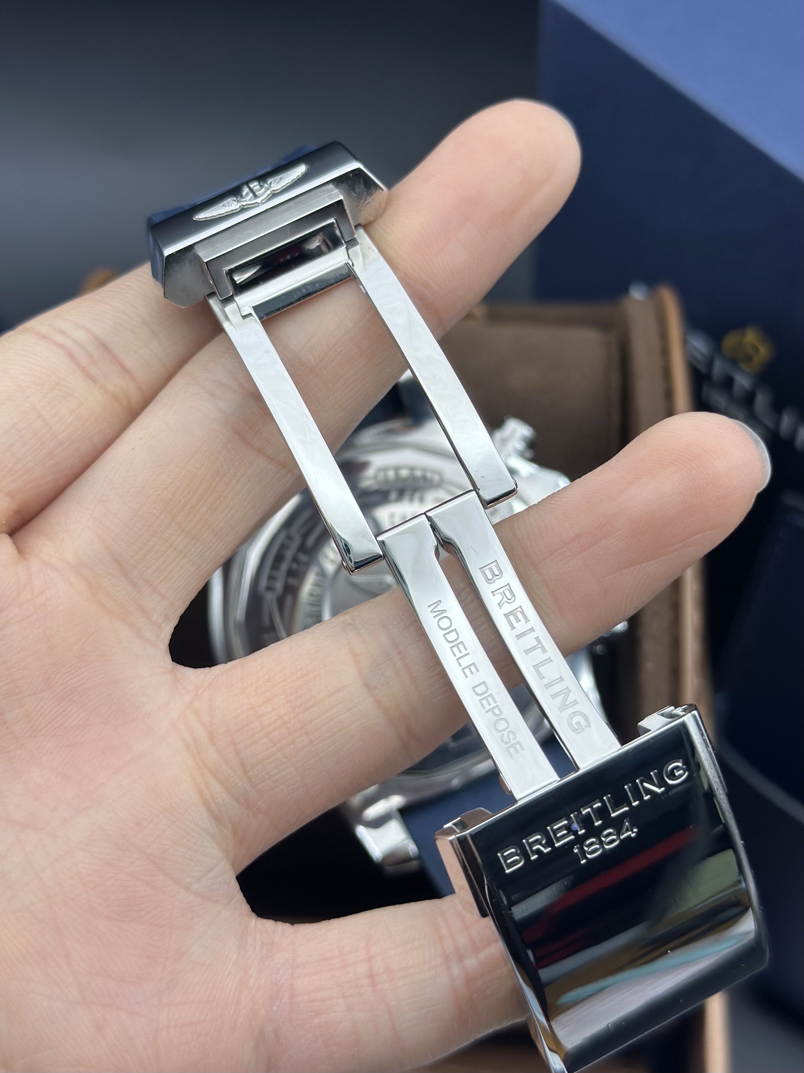 Breitling A13371111C1S1 detail 3