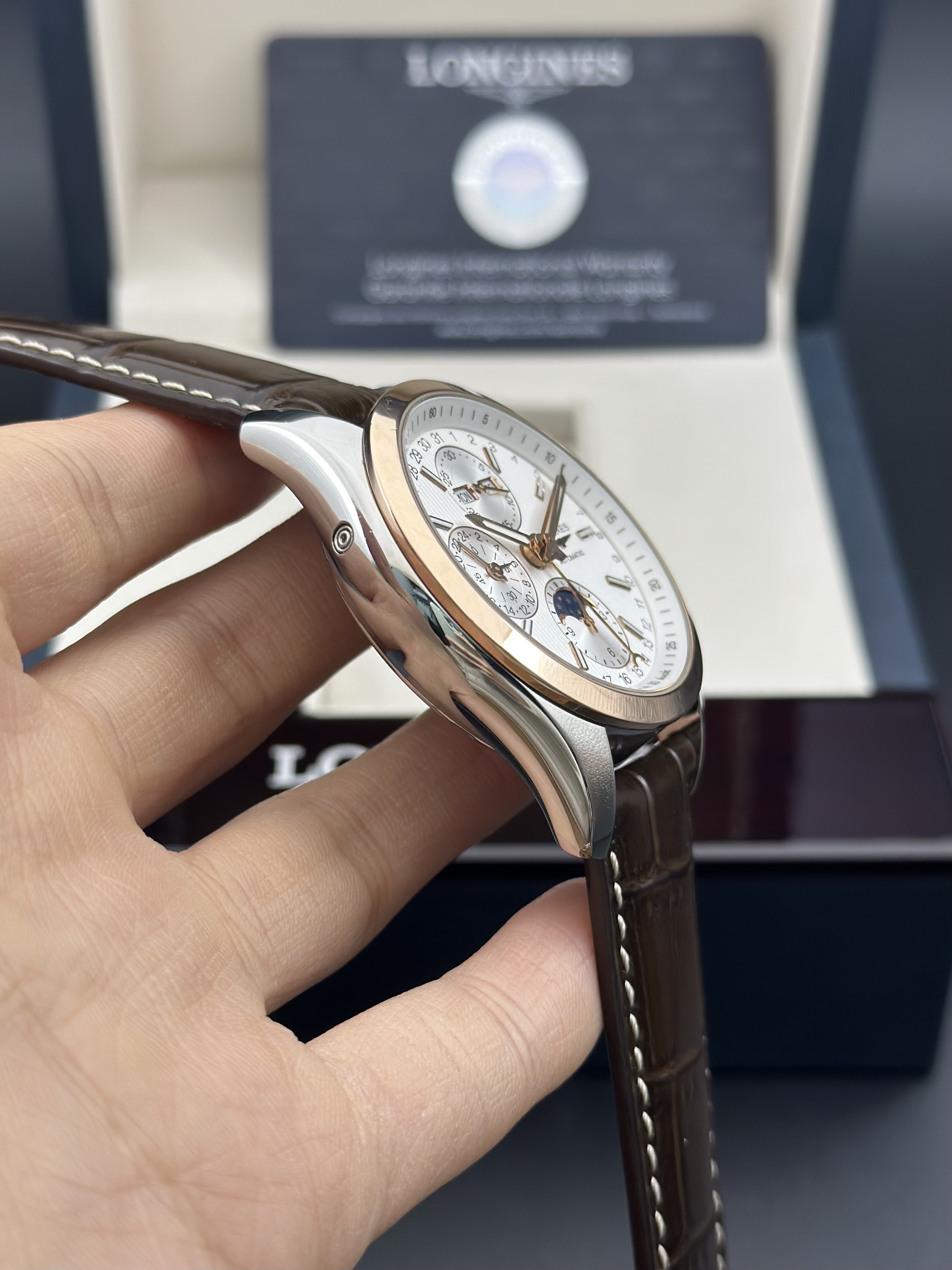 Longines L2.798.5.72.3 detail 2