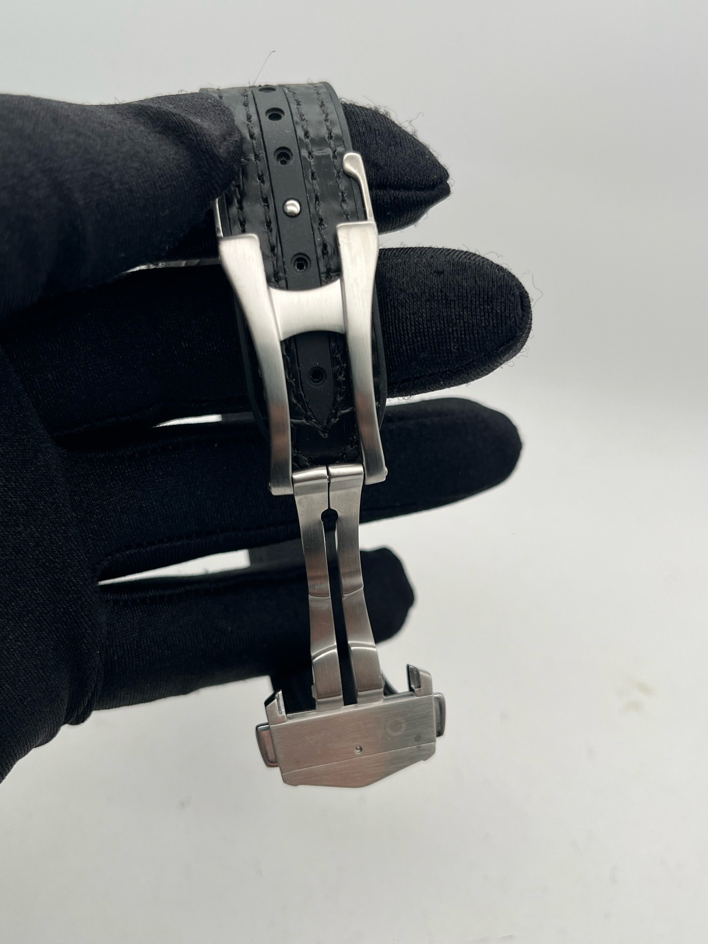 Omega 232.32.44.22.01.001 detail 8