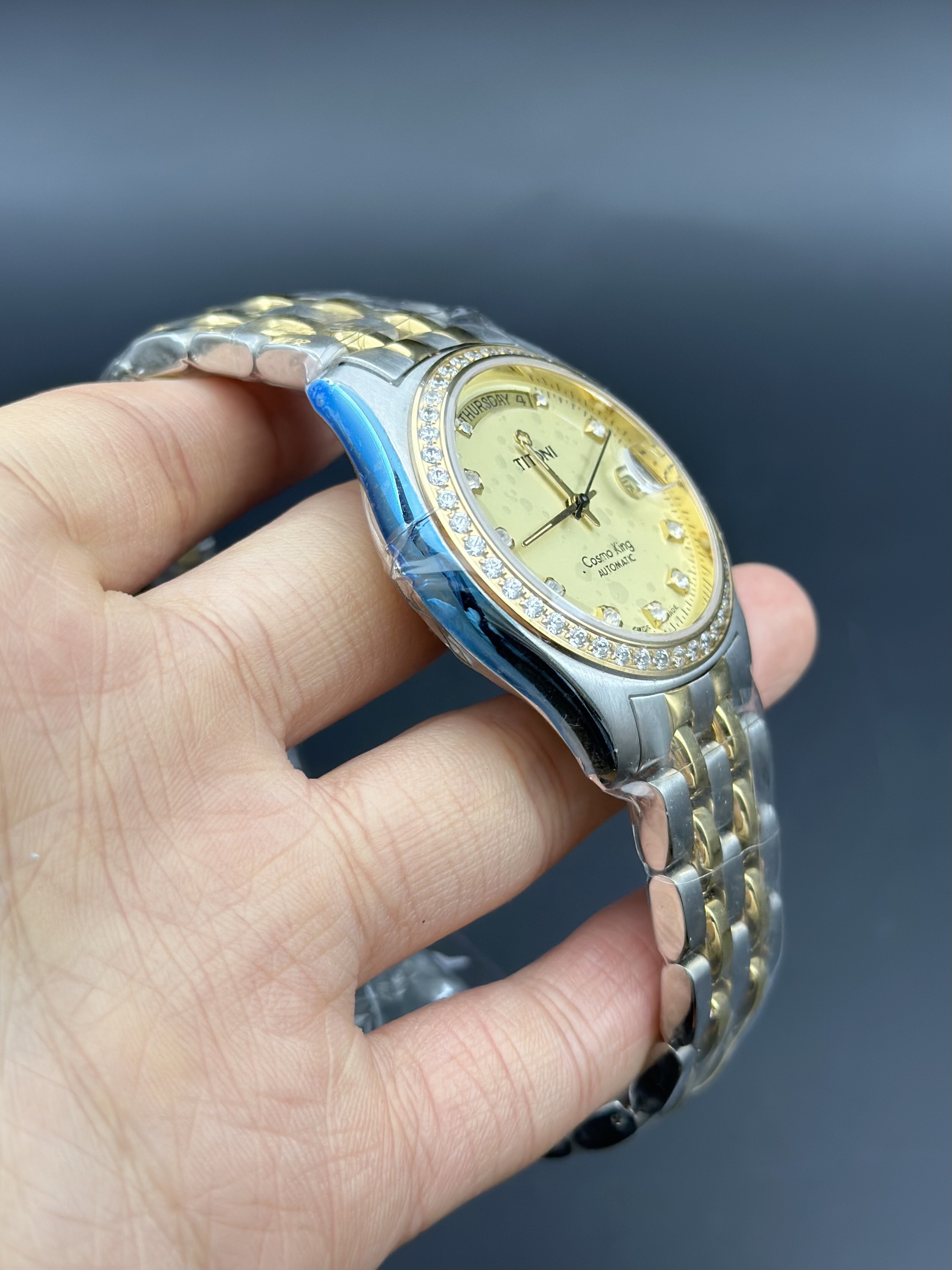 TITONI 777SY-DB-027 detail 3