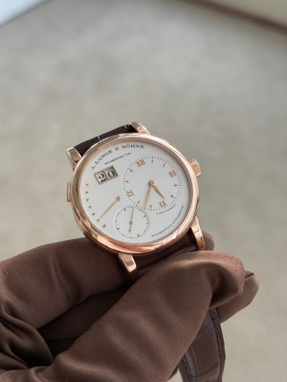 A. Lange & S&ouml;hne 320.032 detail 5